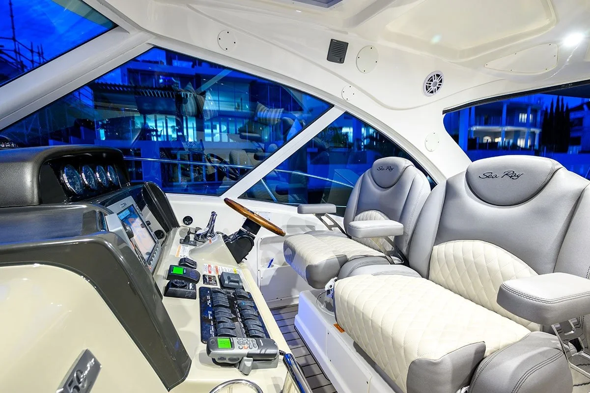 2008_515_Sea_Ray_Sundancer_9978.jpg