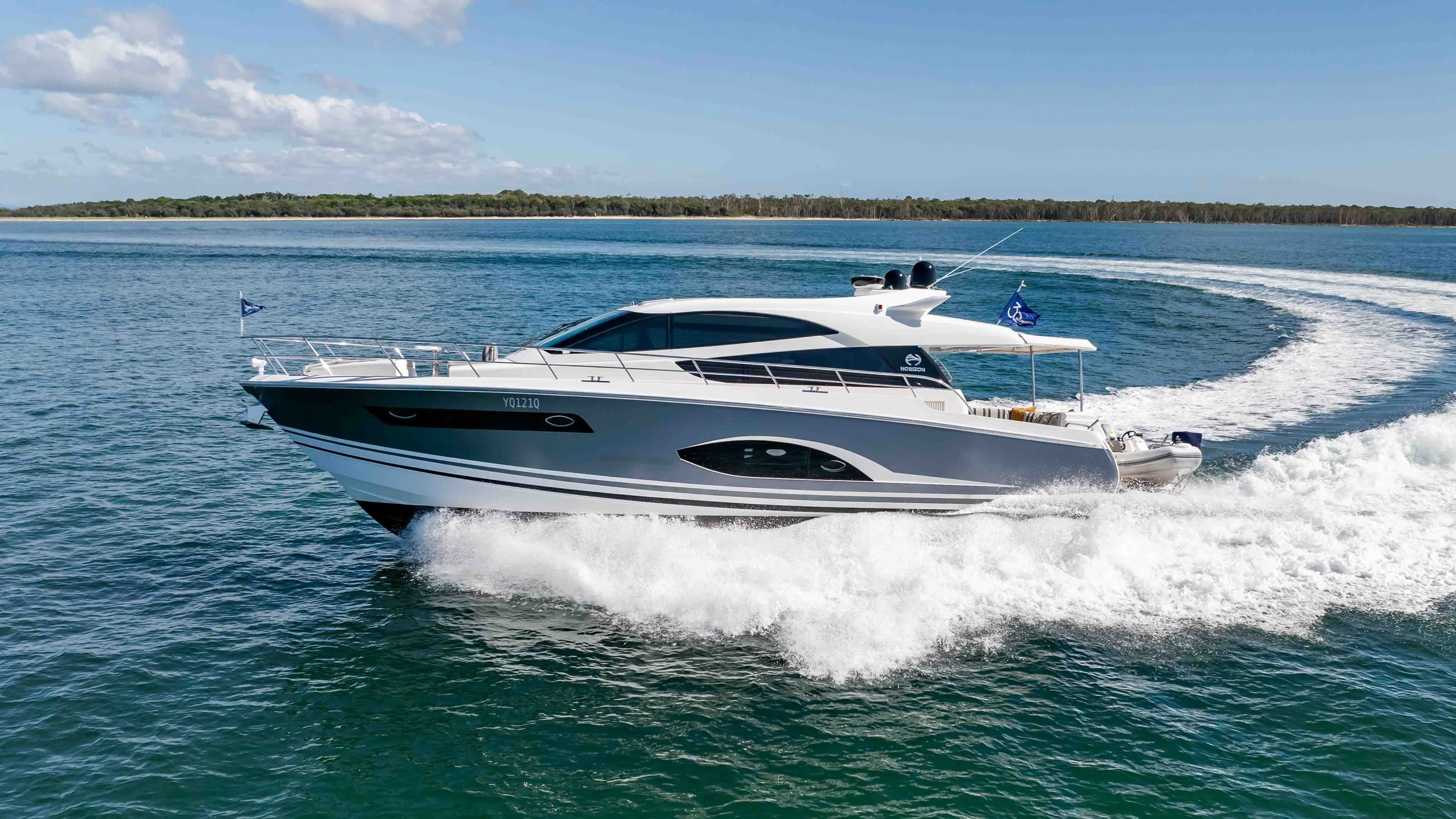 3.HorizonE56XO-MagnumRunning RESIZED--13.jpg