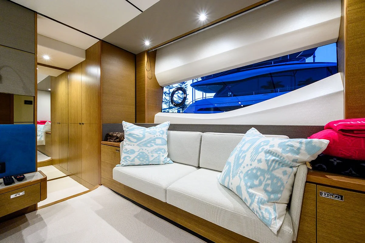Princess_Yachts_V65_SOLIS_5489.jpg