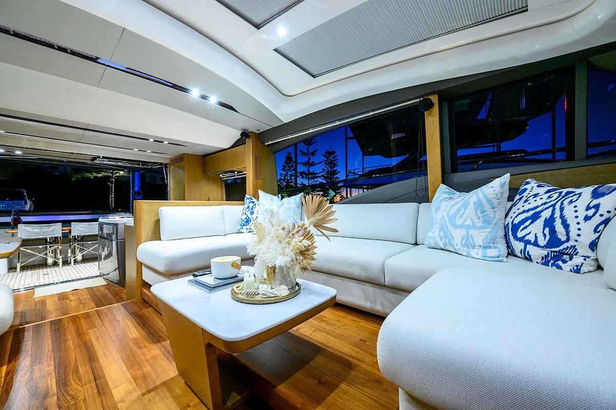 Princess_Yachts_V65_SOLIS_5540.jpg