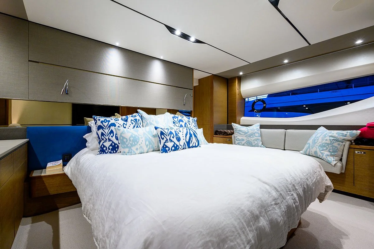 Princess_Yachts_V65_SOLIS_5486.jpg