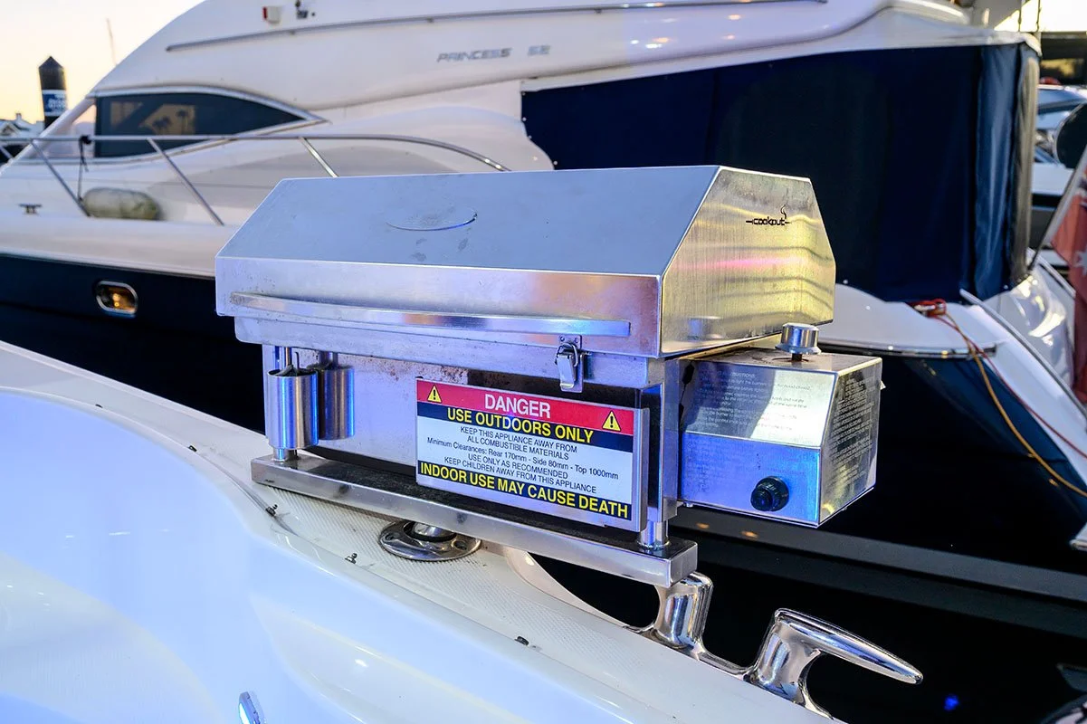 2002 Sea Ray 540 Cockpit_1323.jpg