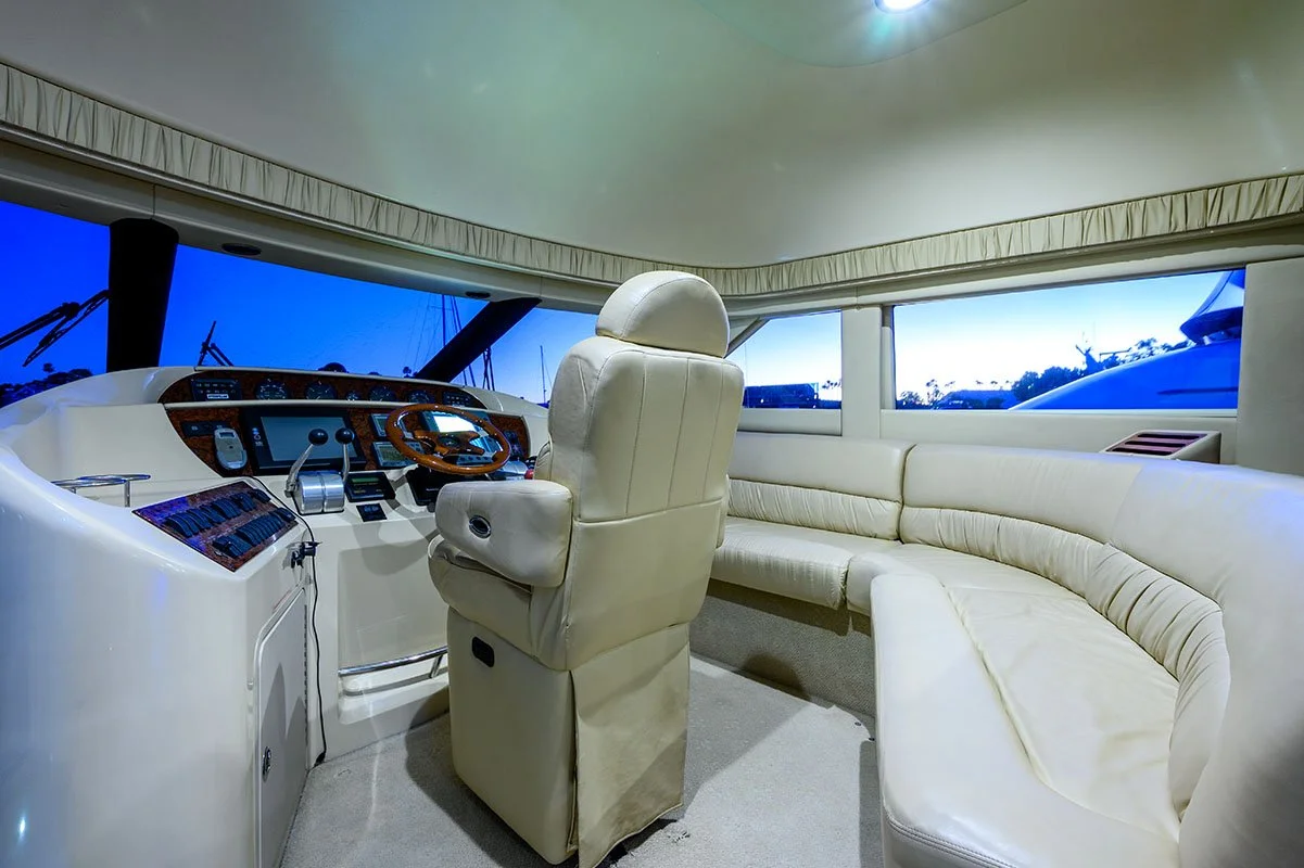 2002 Sea Ray 540 Cockpit_1335.jpg