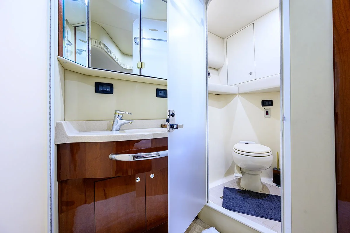 2002 Sea Ray 540 Cockpit_1348.jpg