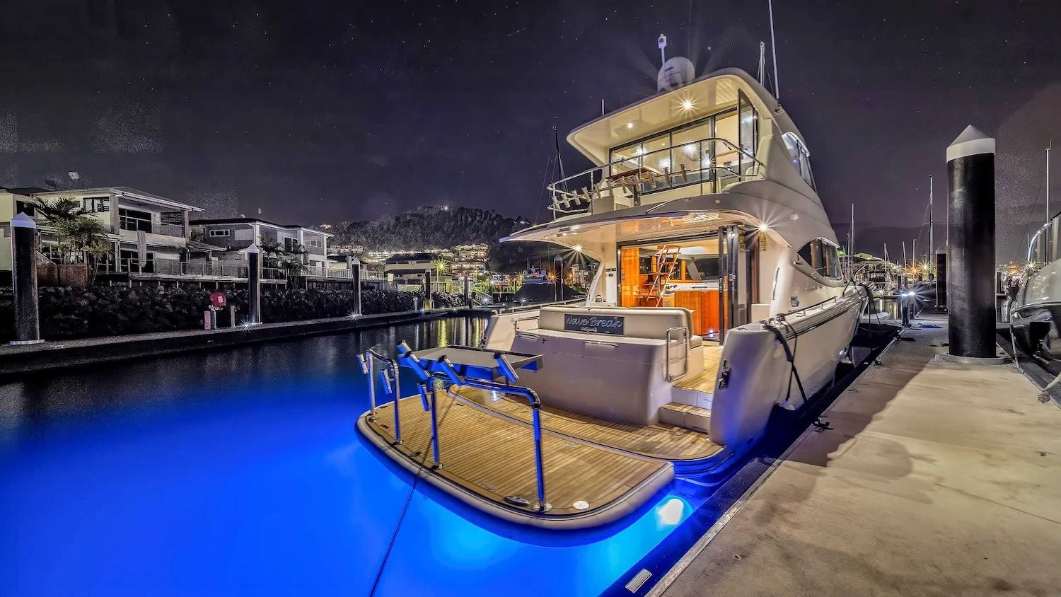 2016_Maritimo_M51-5.jpg