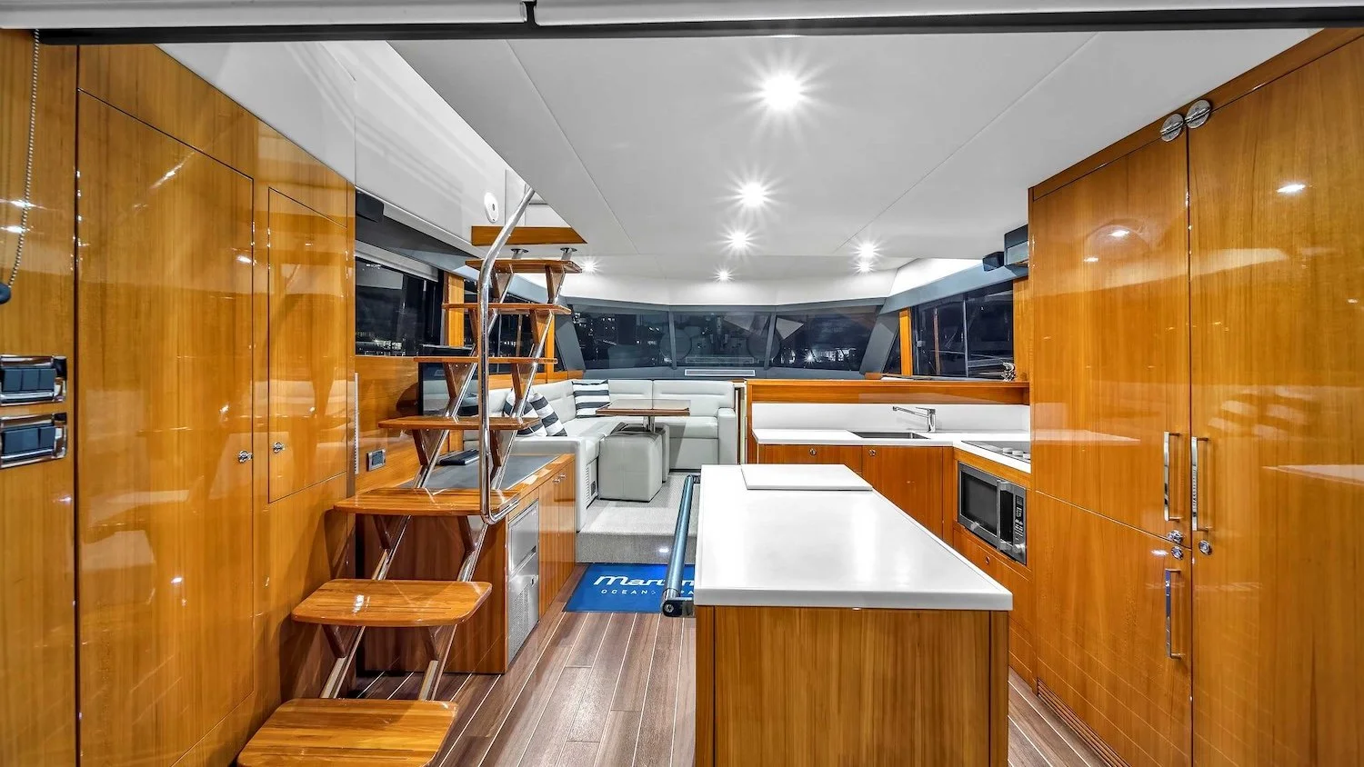 2016_Maritimo_M51-22.jpg