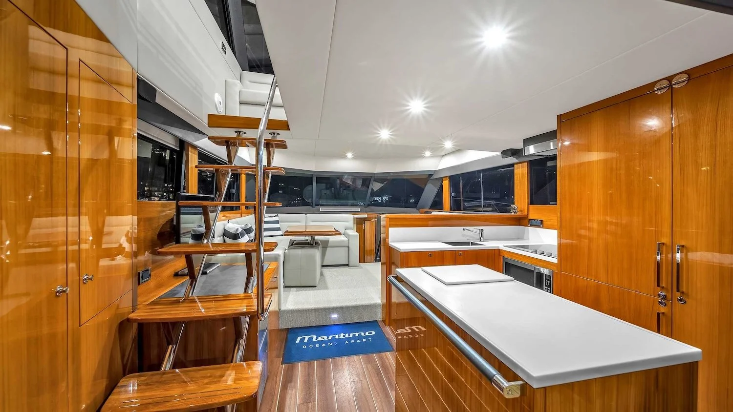 2016_Maritimo_M51-32.jpg