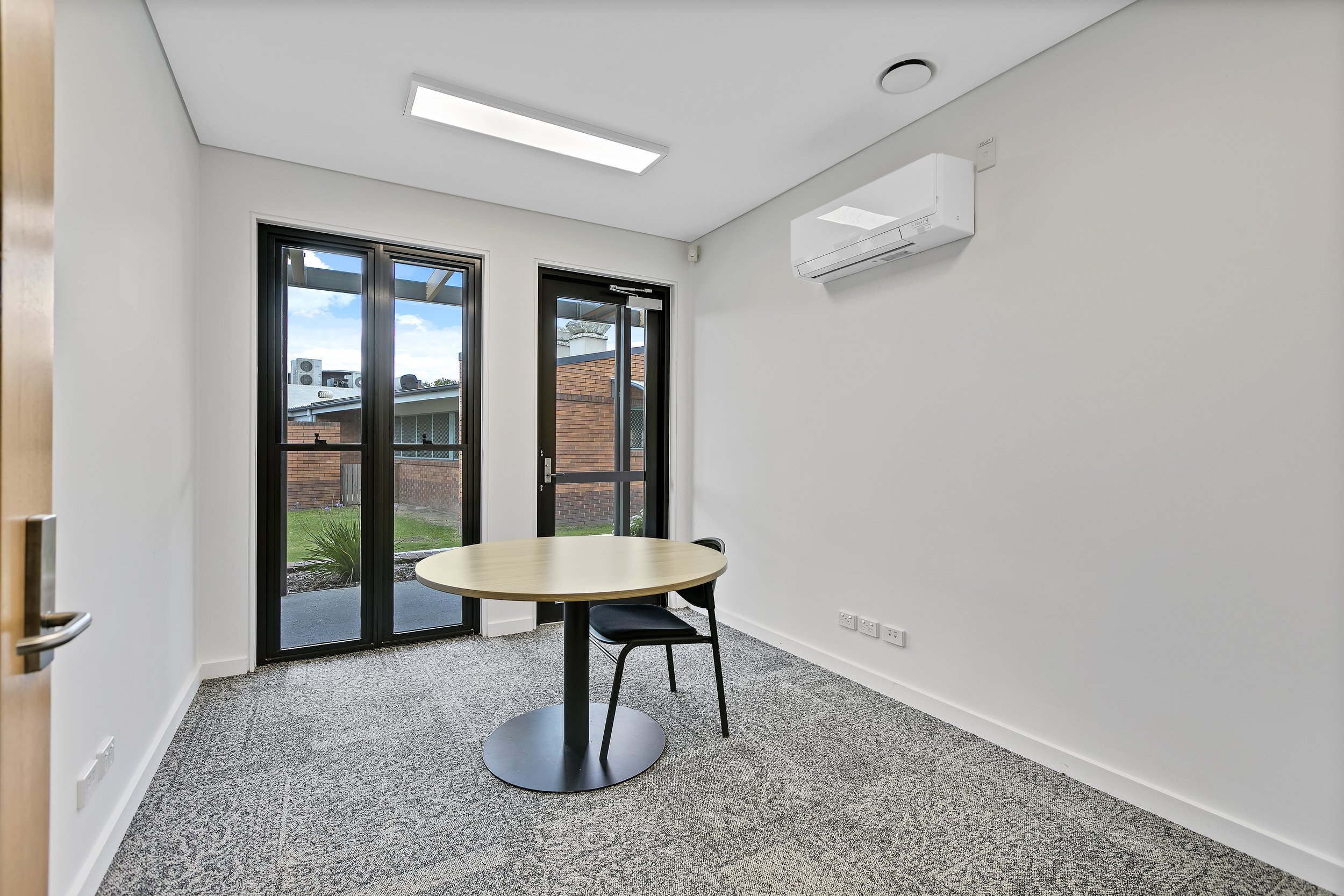 100 McKean St_0019.jpg
