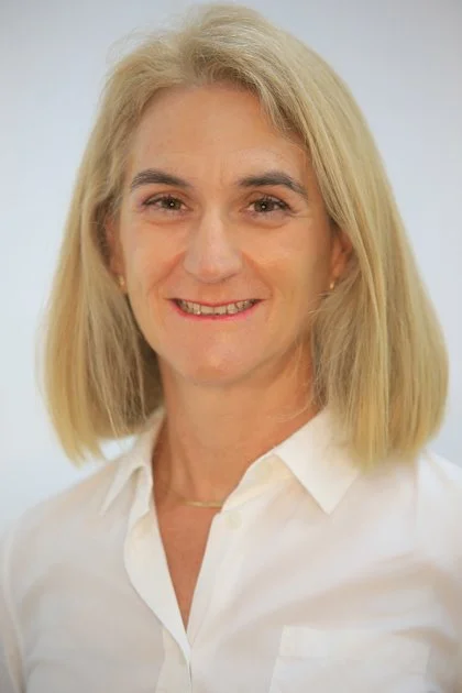 female accountant
