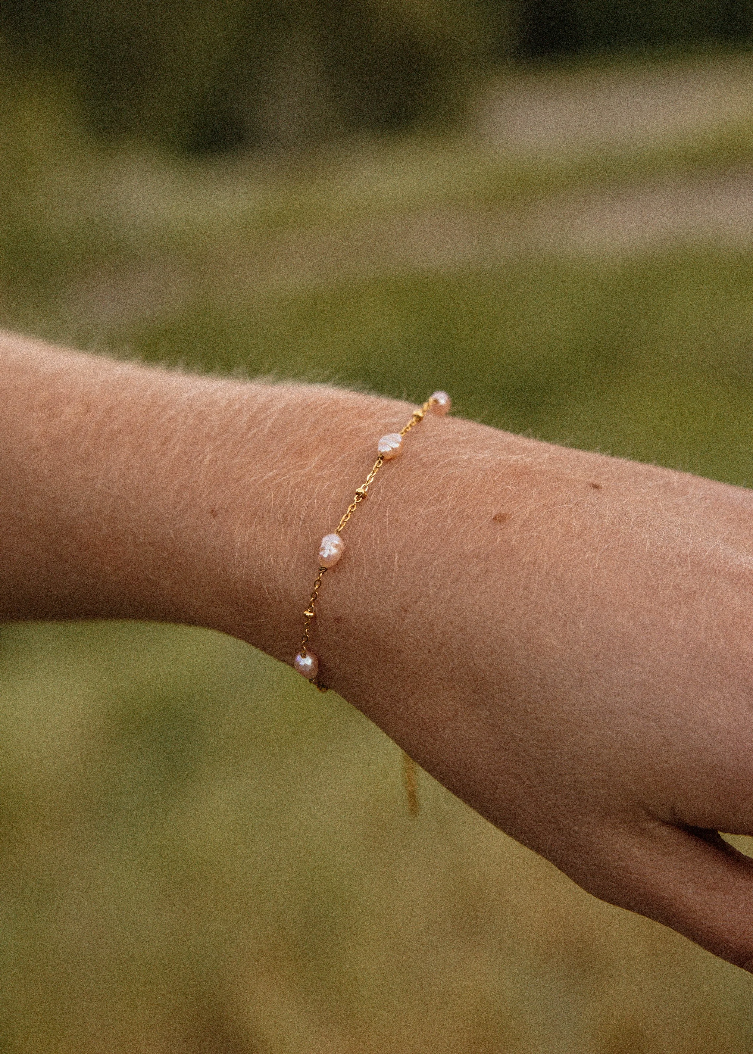 Baby Pink Pearl Satellite Bracelet