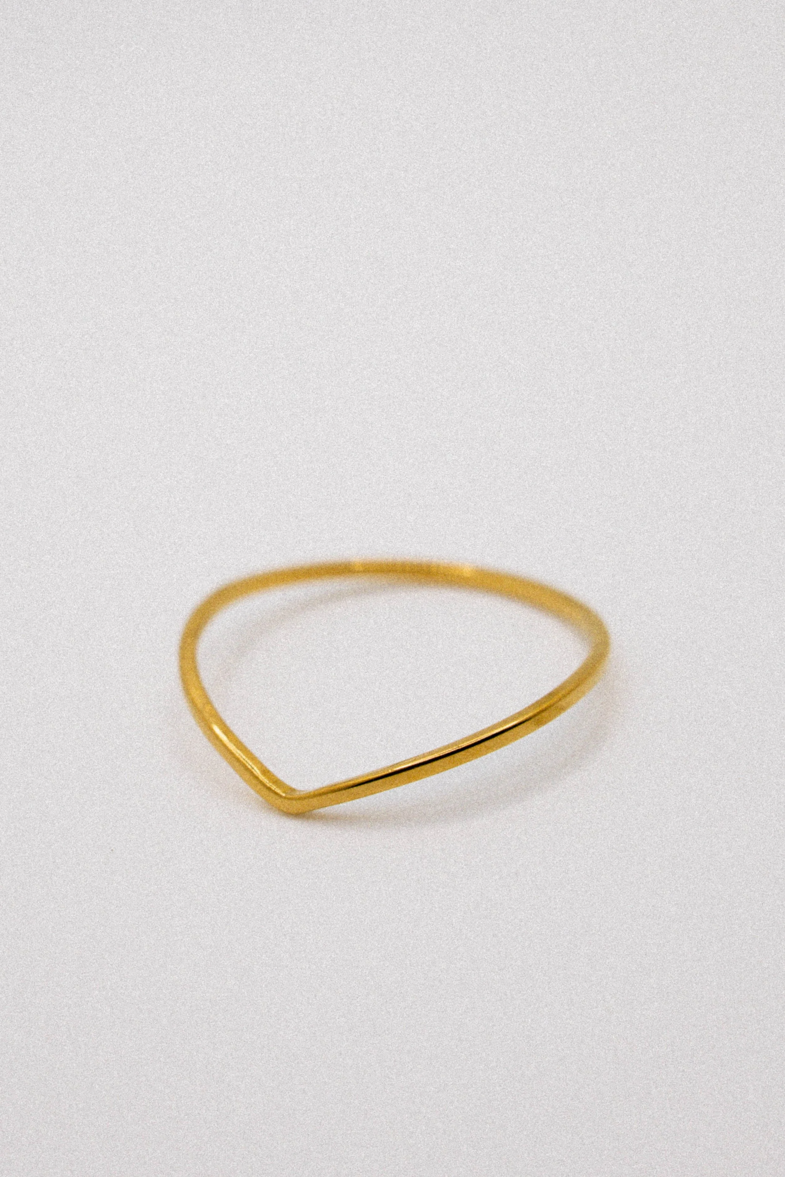 V Band Ring