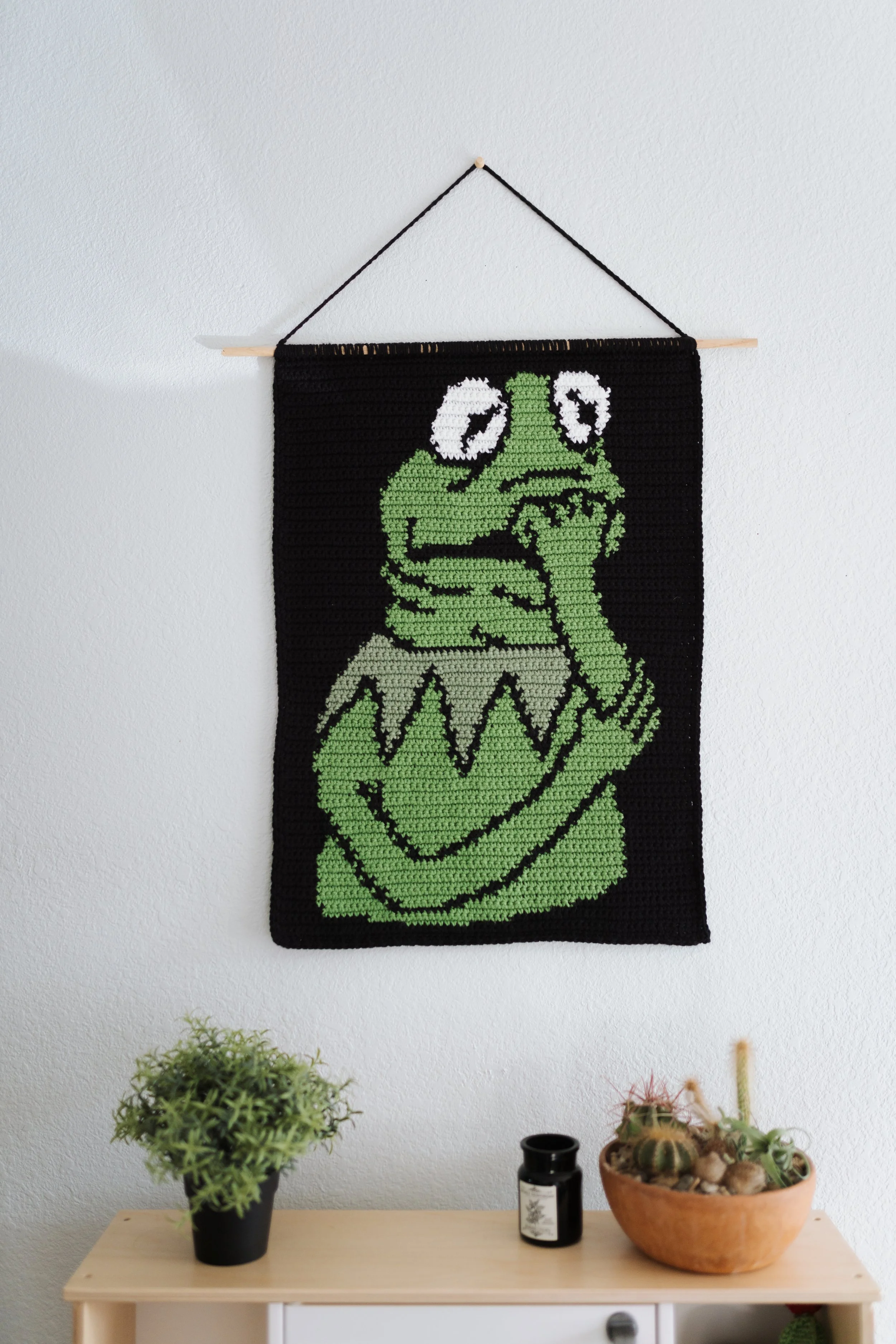 Nervy Kermy DIGITAL CROCHET PATTERN / PDF Download