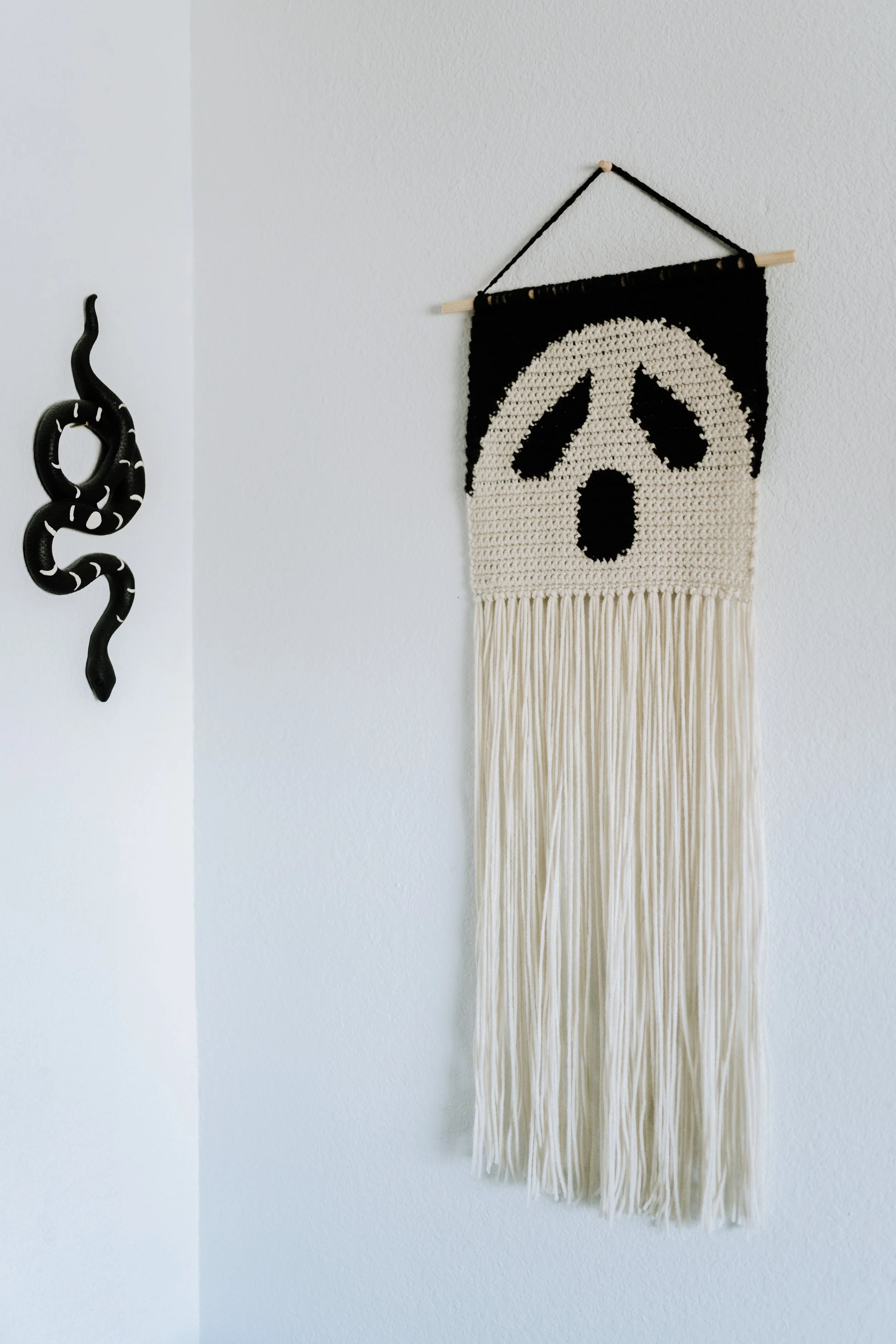 Ghost DIGITAL CROCHET PATTERN | instant download (PDF)