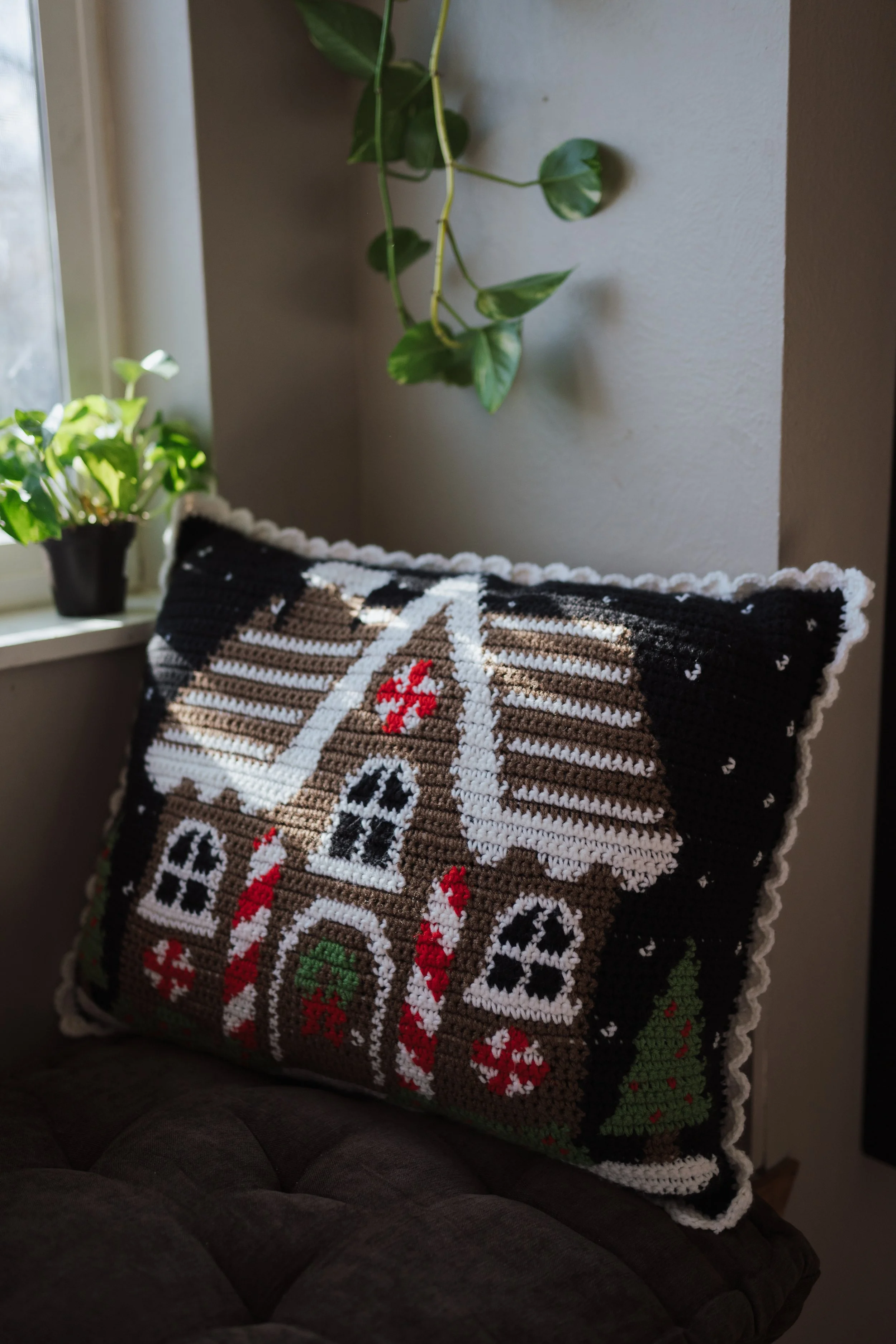 Gingerbread House DIGITAL CROCHET PATTERN | PDF download