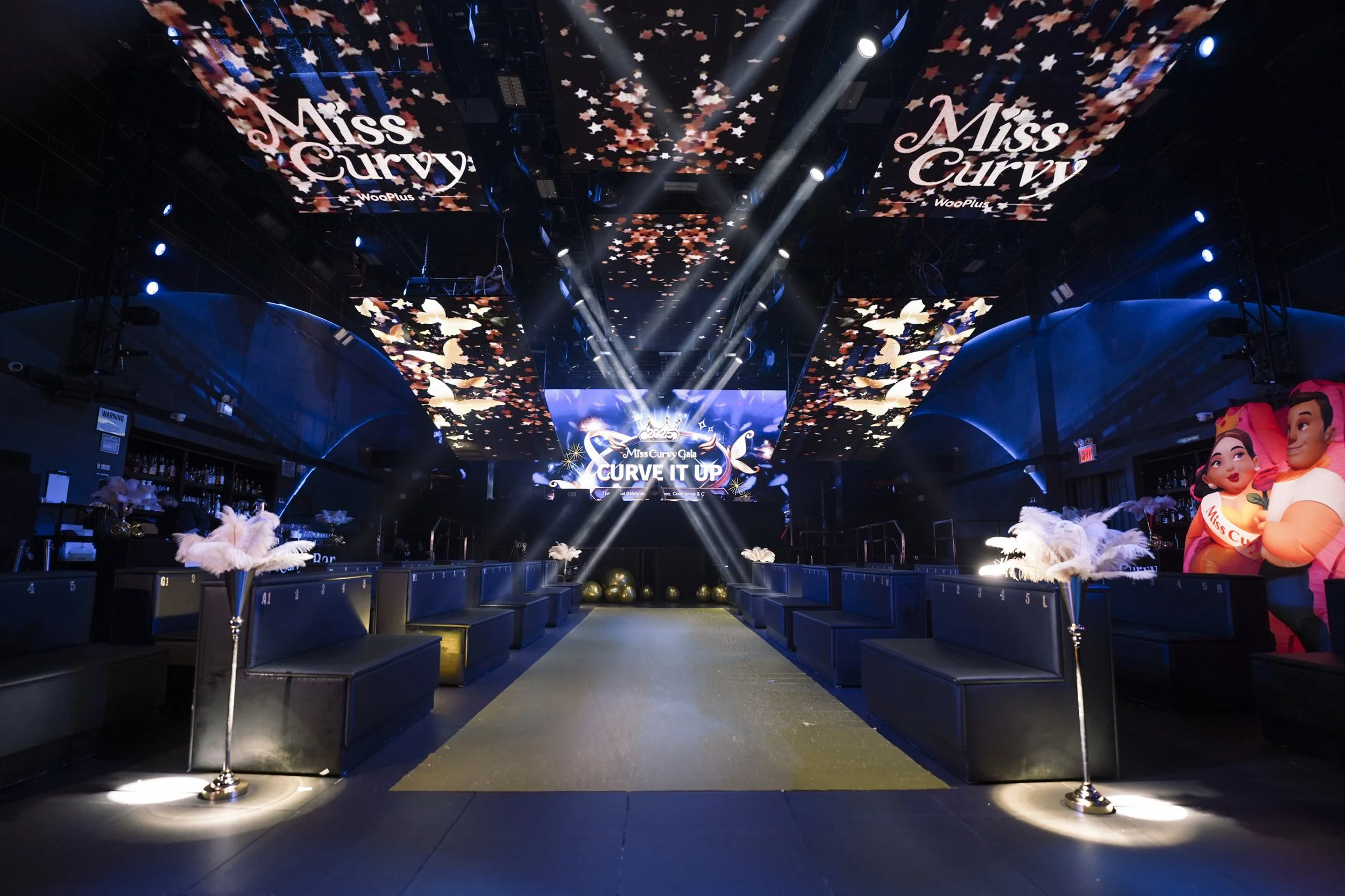 Event design overview of the first Miss Curvy Pageant Show of dating app WooPlus at Times Square nightclub Nebula by experiential production agency ANG Concept.