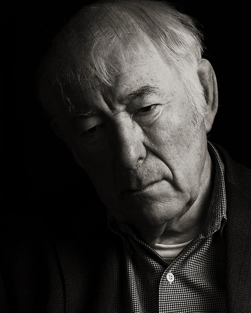 Black and White portrait of Irish Poet Seamus Heaney