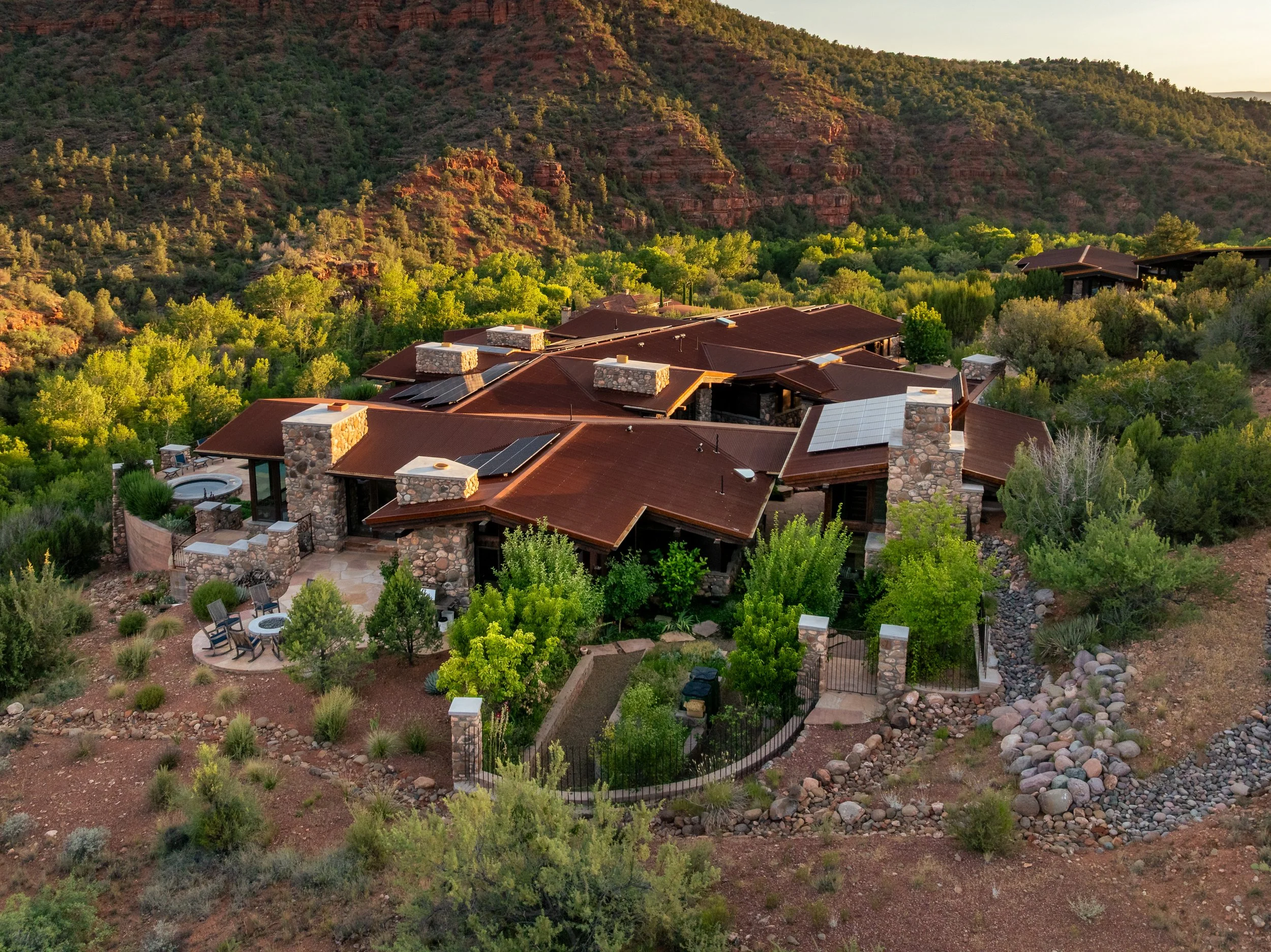 Sedona-Luxury-Desert-Estate-5.jpg