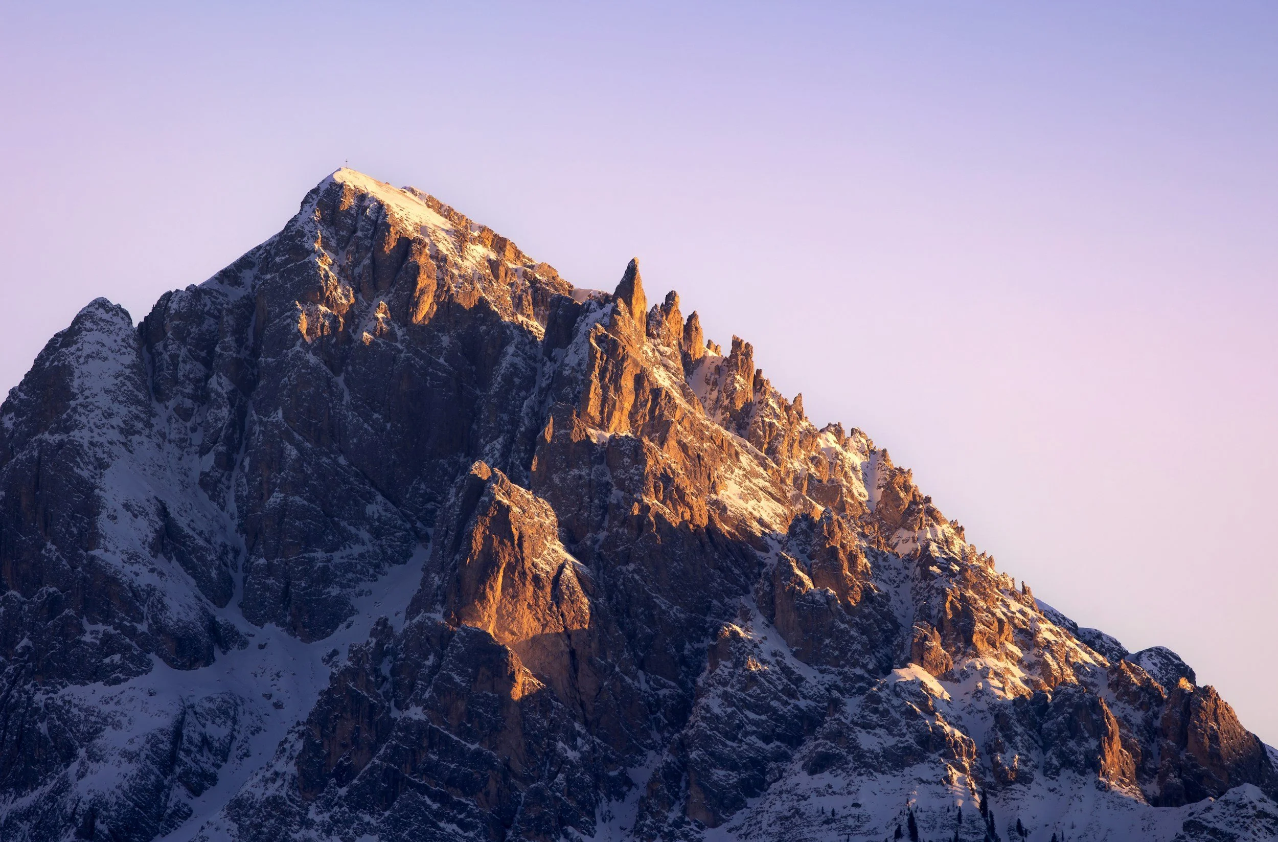 Majestic mountain peak representing strength and stability during an emergency guided meditation for panic attacks.