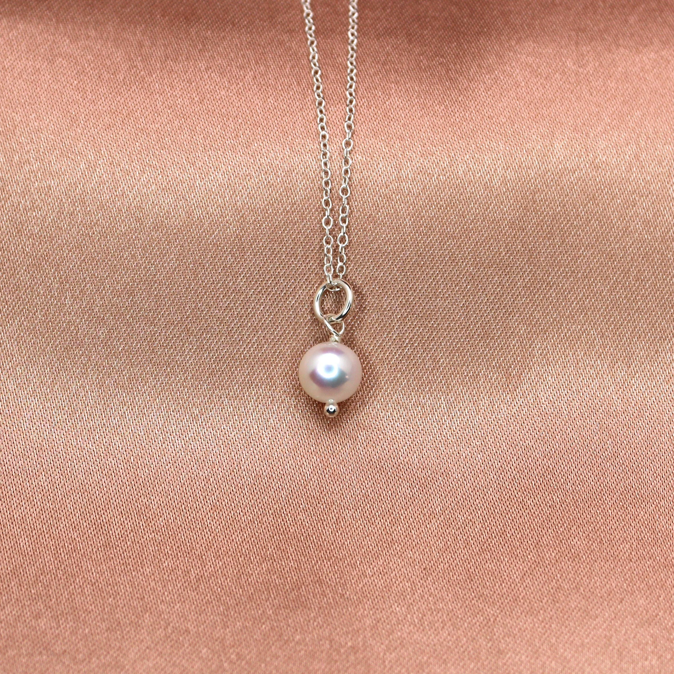 pearl necklace 1.JPG