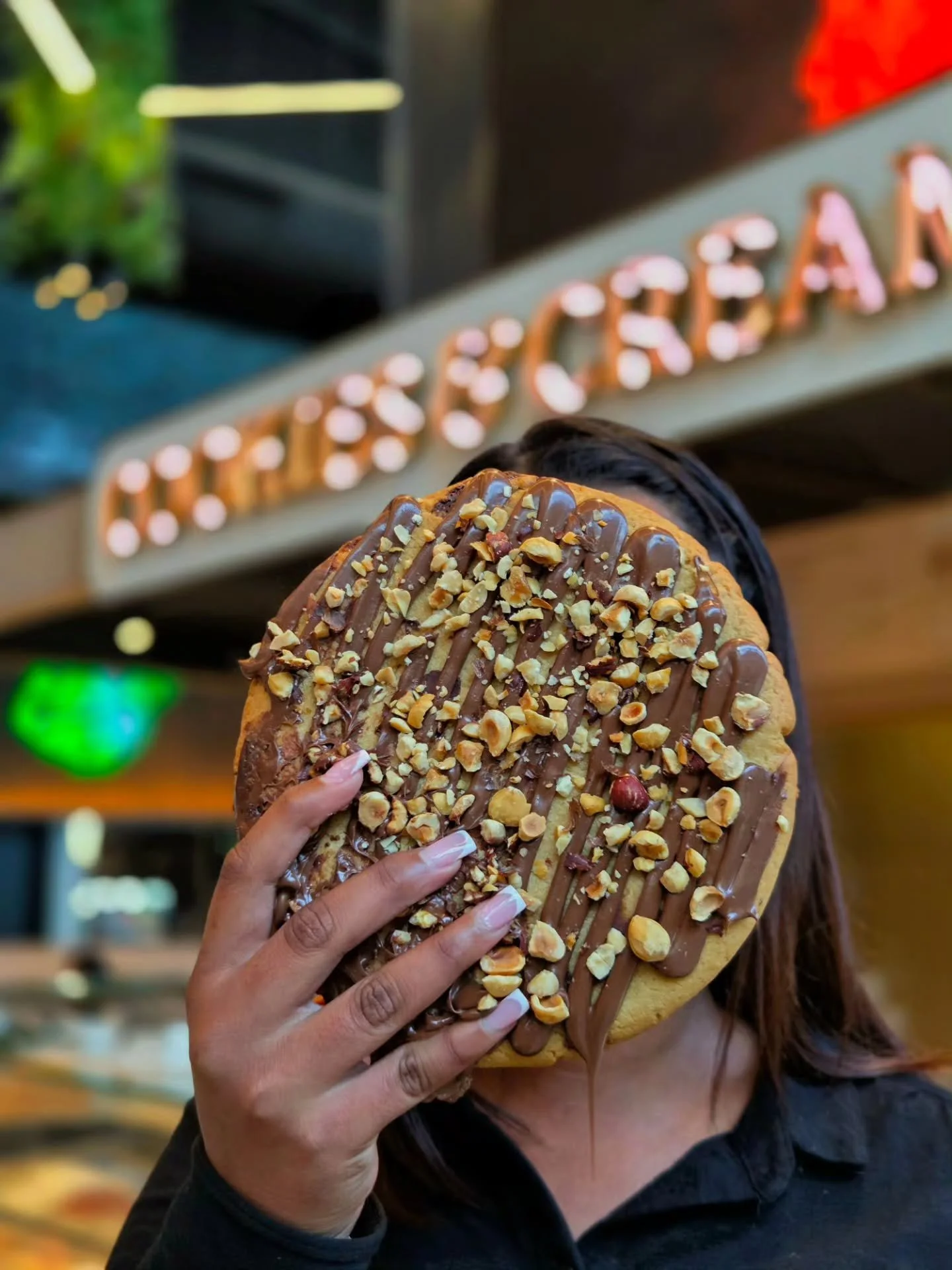 We&rsquo;re going BIG! 🤩

Introducing our first-ever GIANT COOKIE &mdash; now in Red Velvet ❤️ and Hazelnut &amp; Nutella 🍫
Soft, gooey, and baked to share (or not 😉).

#cookiesandcream #tribecamall #Mauritius #giantcookie