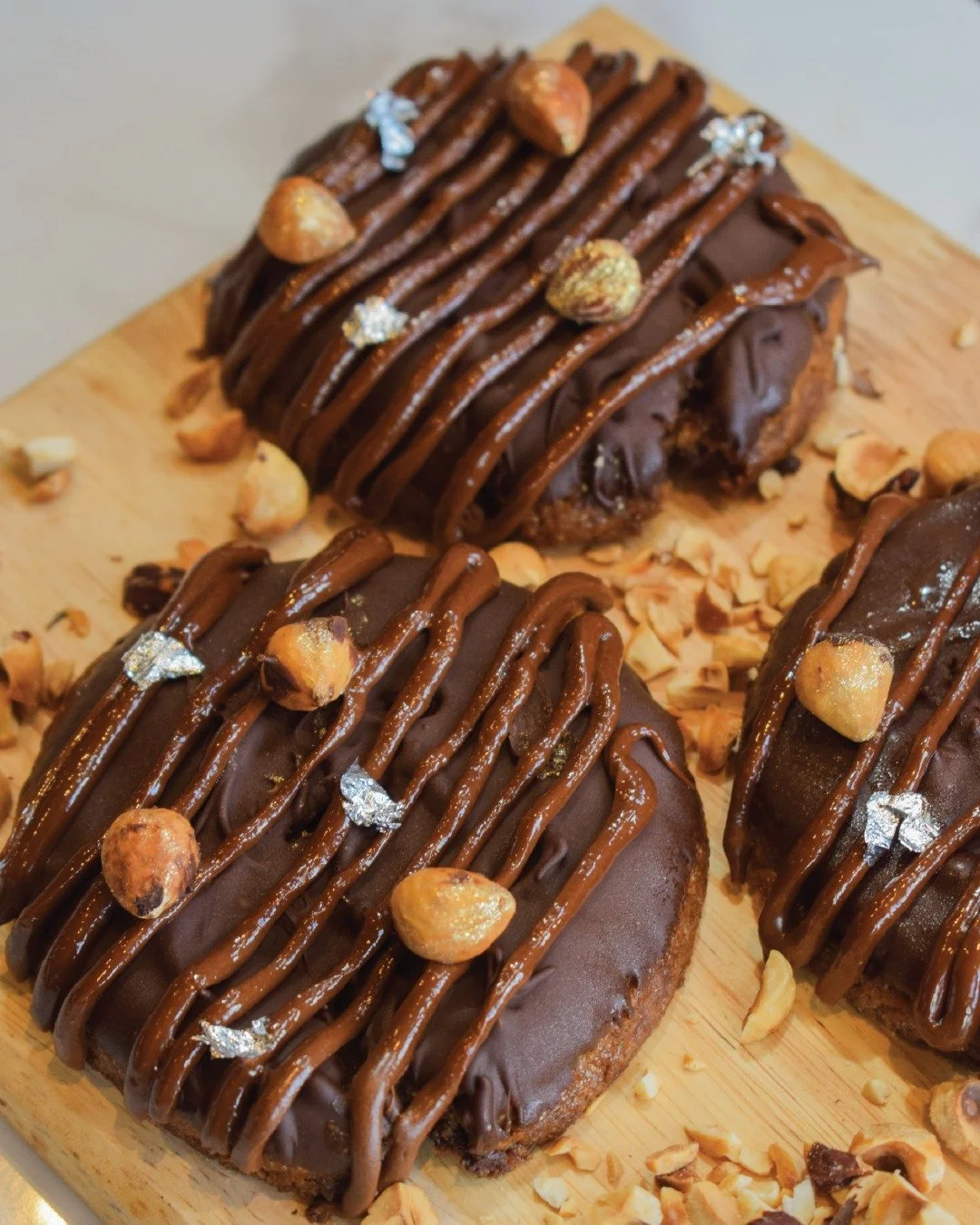 𝐍𝐮𝐭𝐞𝐥𝐥𝐚 𝐥𝐨𝐯𝐞𝐫𝐬, 𝐭𝐡𝐢𝐬 𝐨𝐧𝐞&rsquo;𝐬 𝐟𝐨𝐫 𝐲𝐨𝐮! 🍪🍫

For one day only&mdash;𝐅𝐞𝐛𝐫𝐮𝐚𝐫𝐲 𝟓𝐭𝐡&mdash;we&rsquo;re dropping a 𝐥𝐢𝐦𝐢𝐭𝐞𝐝-𝐞𝐝𝐢𝐭𝐢𝐨𝐧 𝐍𝐮𝐭𝐞𝐥𝐥𝐚 𝐂𝐨𝐨𝐤𝐢𝐞 at Cookies &amp; Cream! 😍 Soft, gooey, a