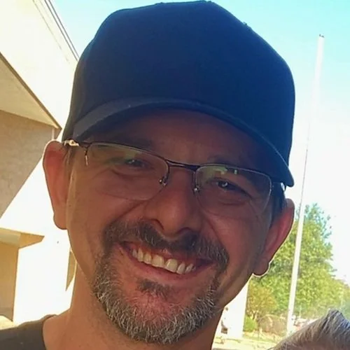 Professional headshot of home inspector Daniel smiling and ready to help clients in Spring, Texas.