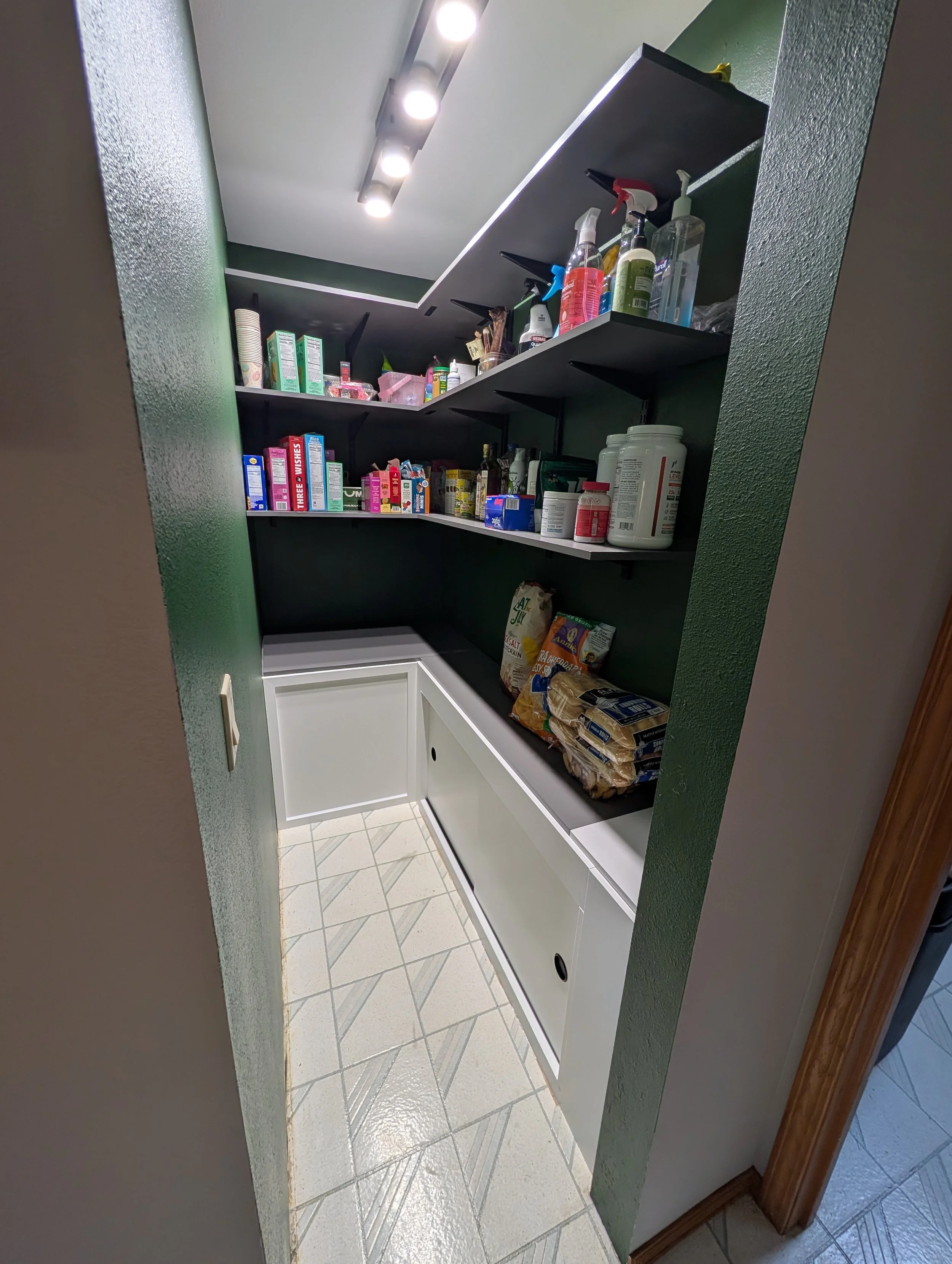 Built in storage or storage benches are a great way to utilize space.