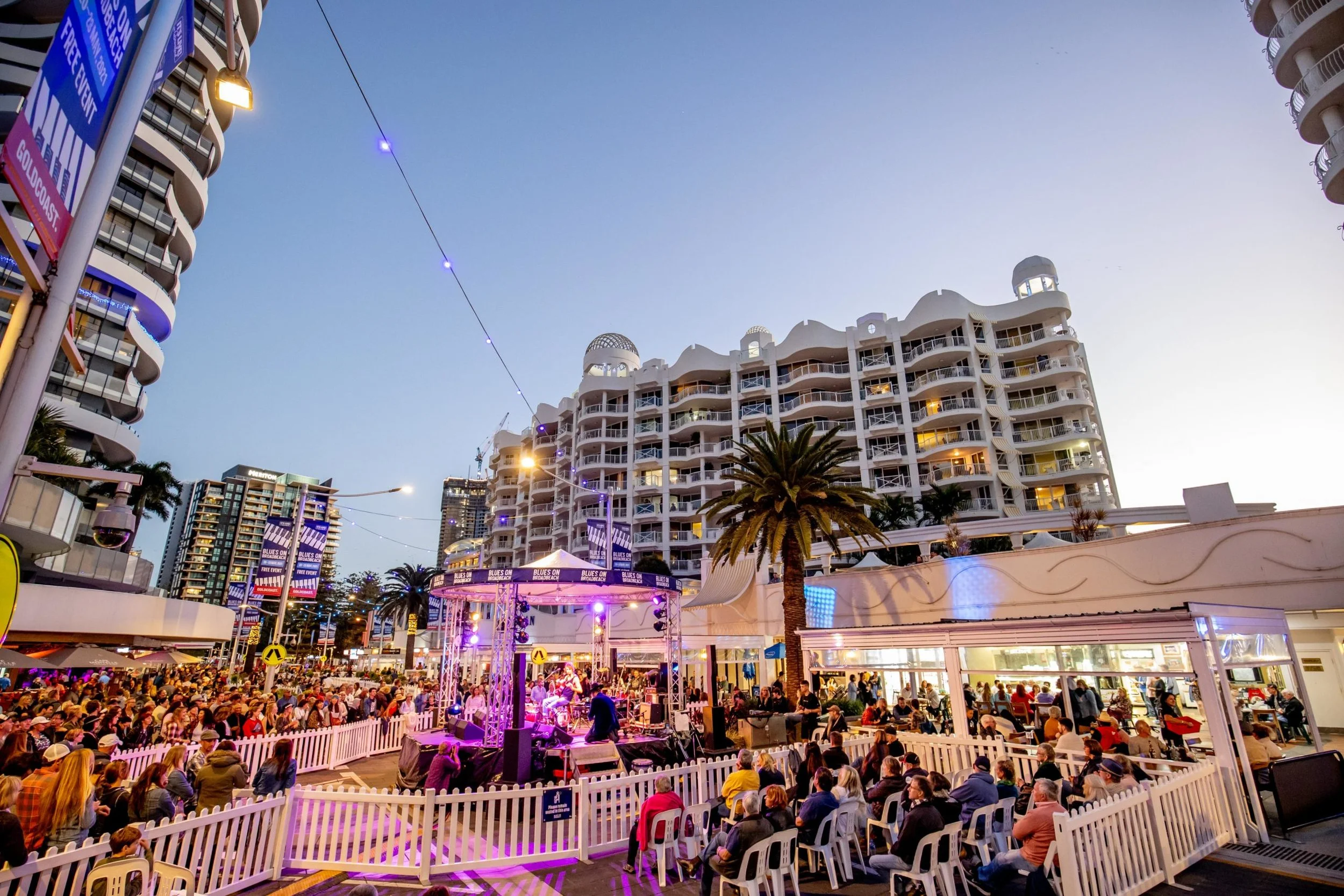 Blues-on-Broadbeach-2021-LM-0440-Surf-Parade-10-scaled.jpg