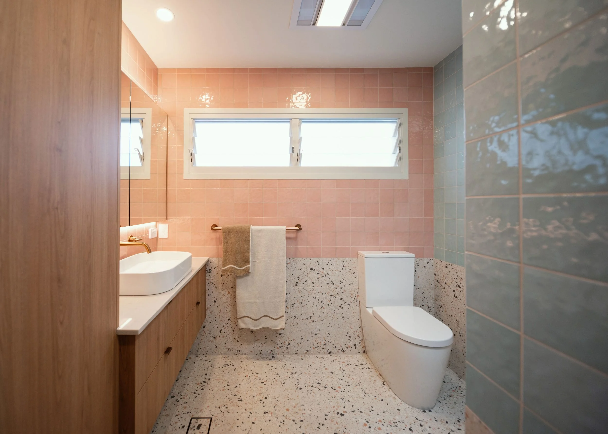 brisbane-interior-design-scarborough-bathroom-01.jpg