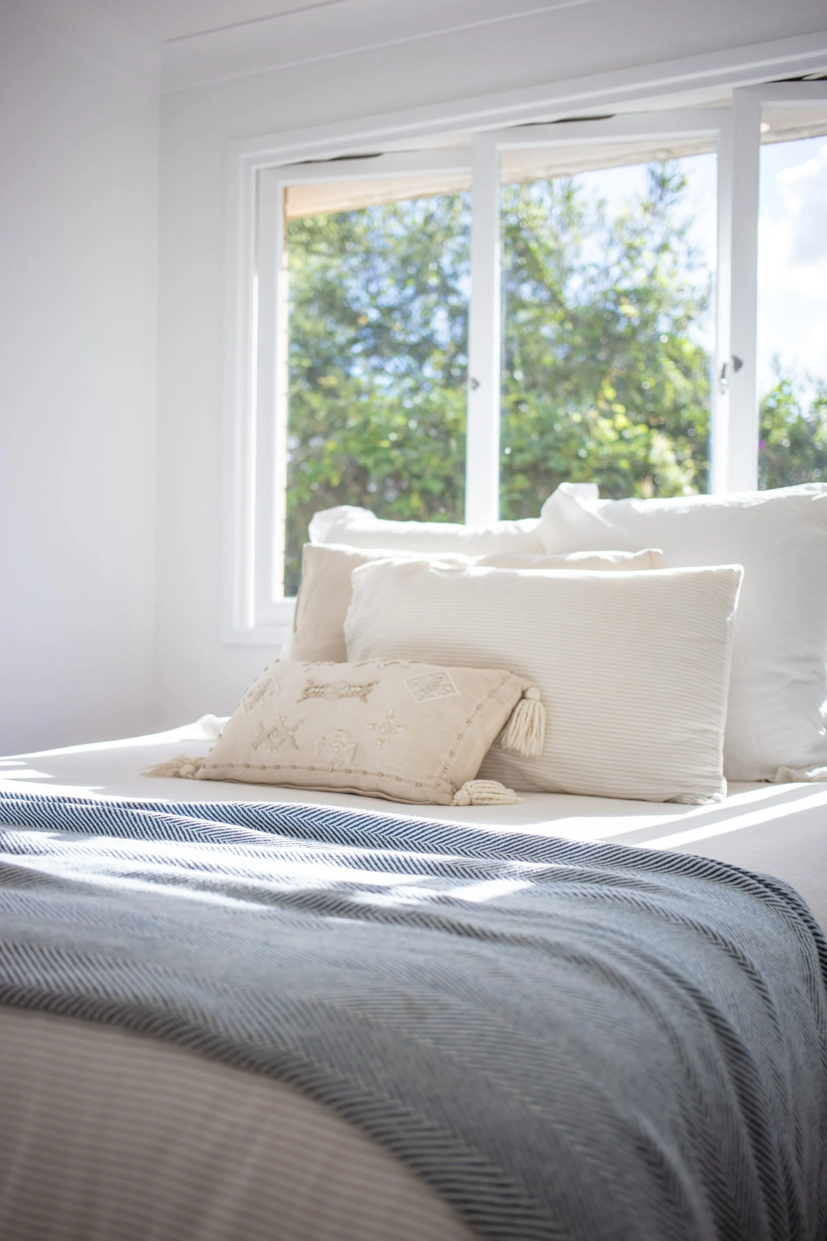brisbane-interior-design-toowong-residence-bedroom-02.jpg