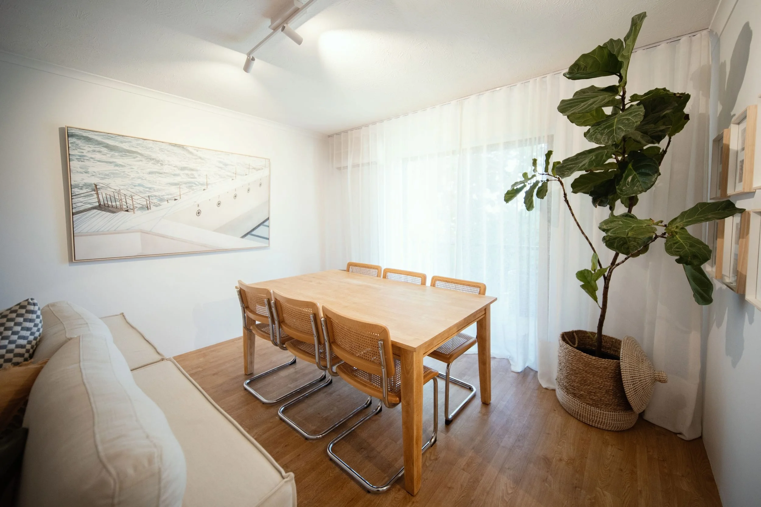 brisbane-interior-design-toowong-apartment-dining-03.jpg