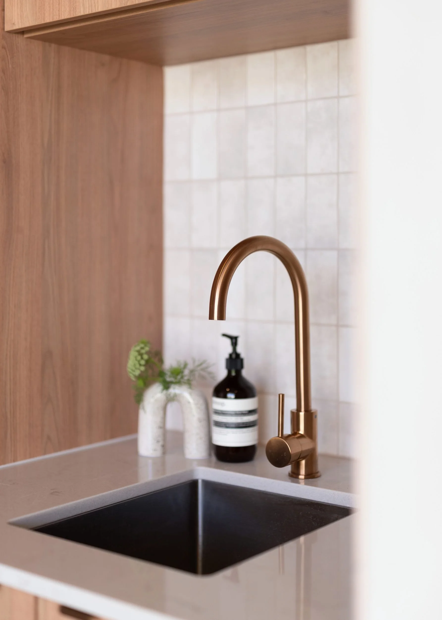 brisbane-interior-design-scarborough-bathroom-03.jpg
