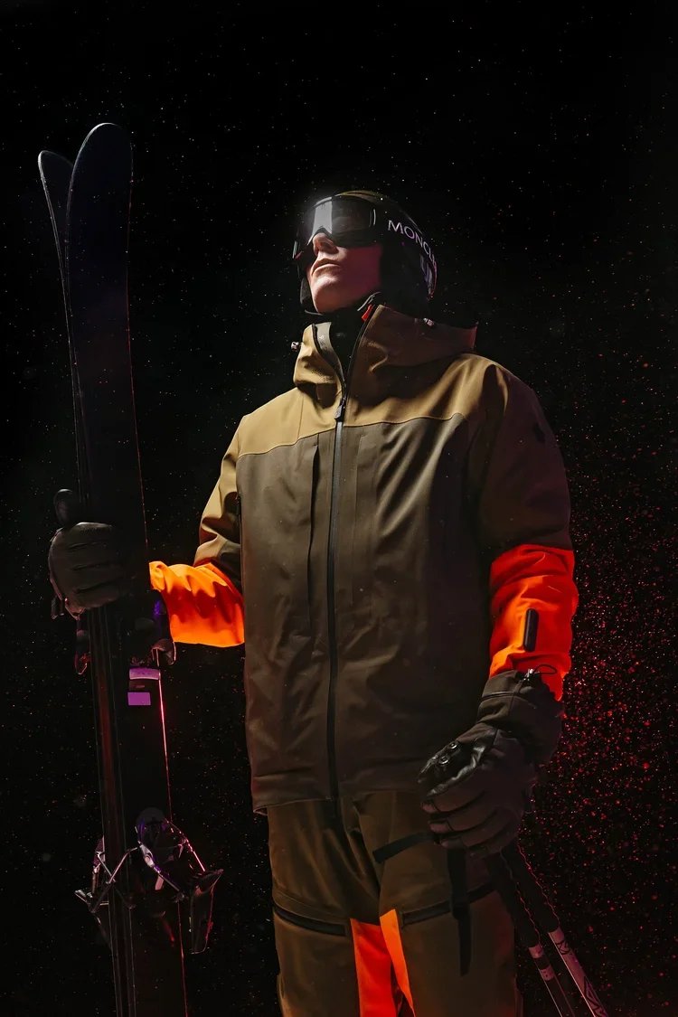 3-2_230121_Moncler_0714_FINAL_HR_AdobeRGB.jpg.webp