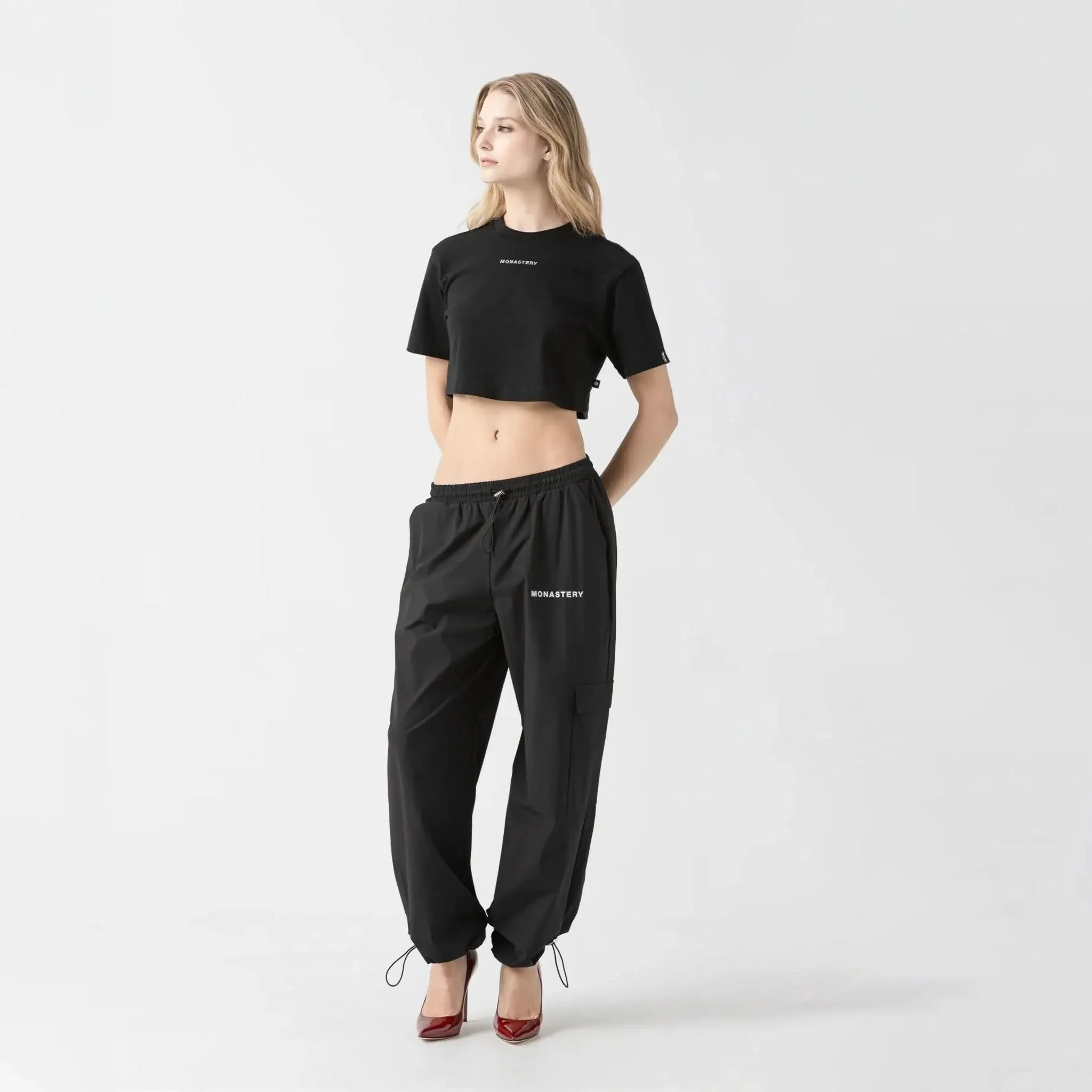 hazen-crop-top-women-black-9153192.webp
