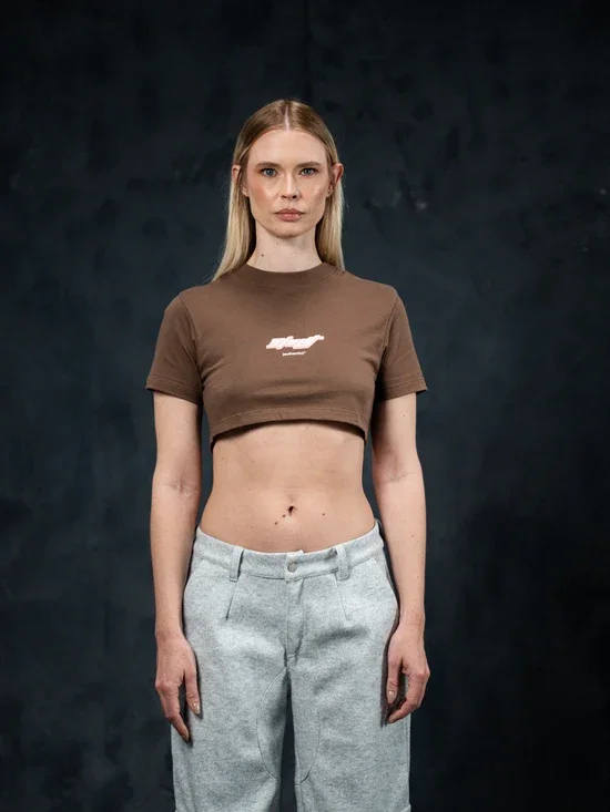 cafe-croptop-mujer_9f43159e-bfaf-4b68-9e11-dce2903d087b.webp