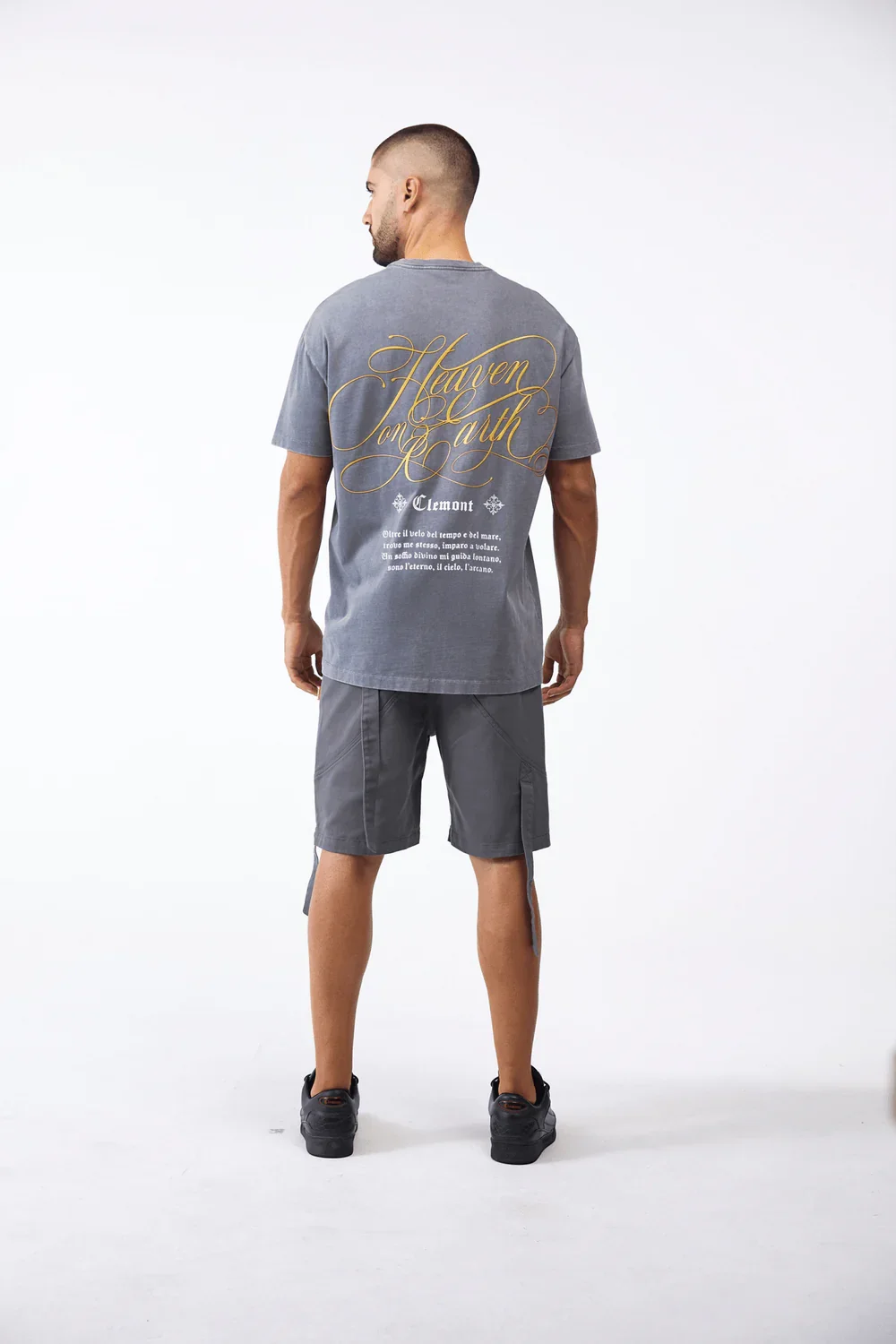 camiseta-masculino-inquietante-gris-oscuro-clemont-6556415.webp