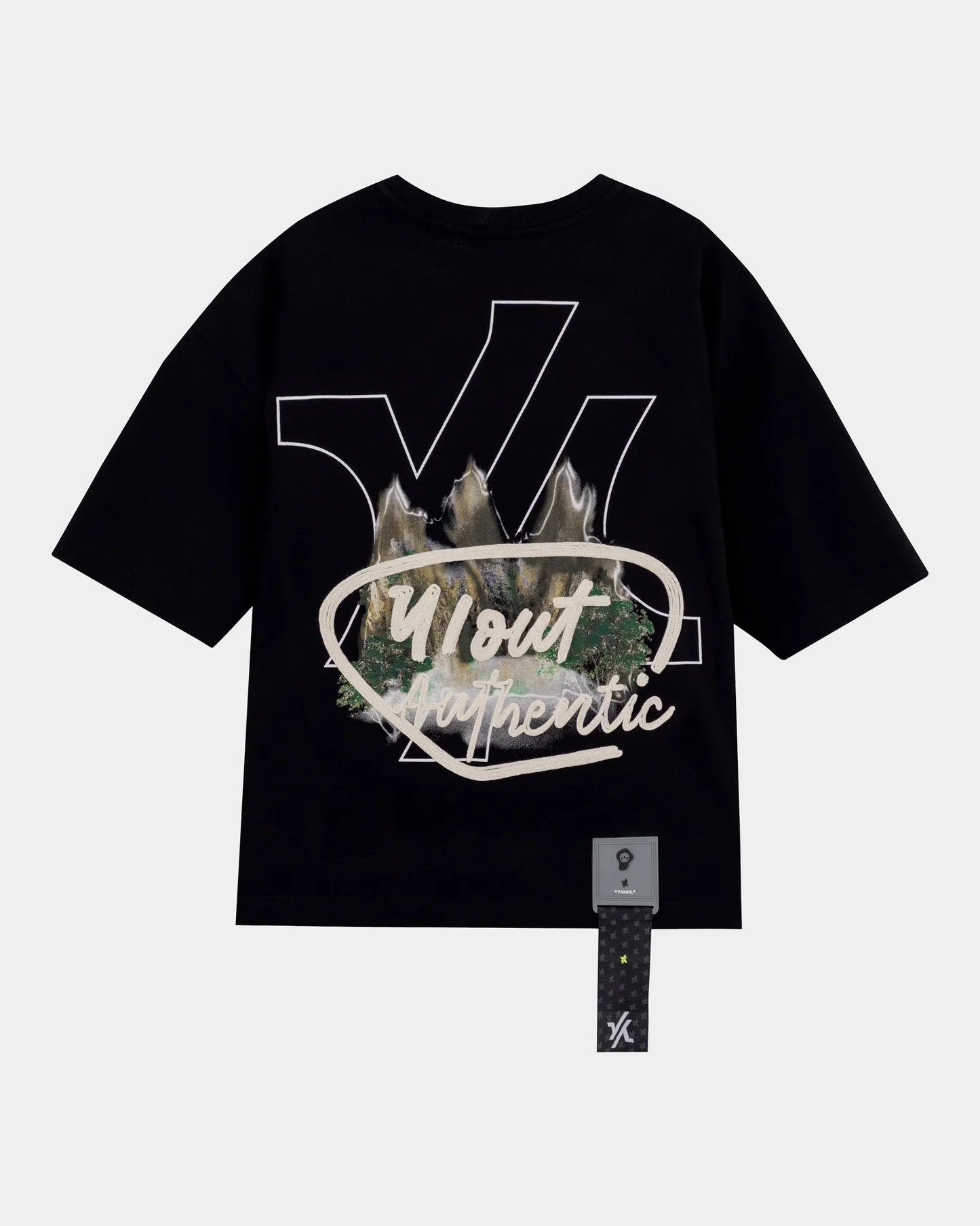 CAMISETA-HOMBRE-NEGRA_e066fba2-4809-42f5-a7af-91af87445d75.webp
