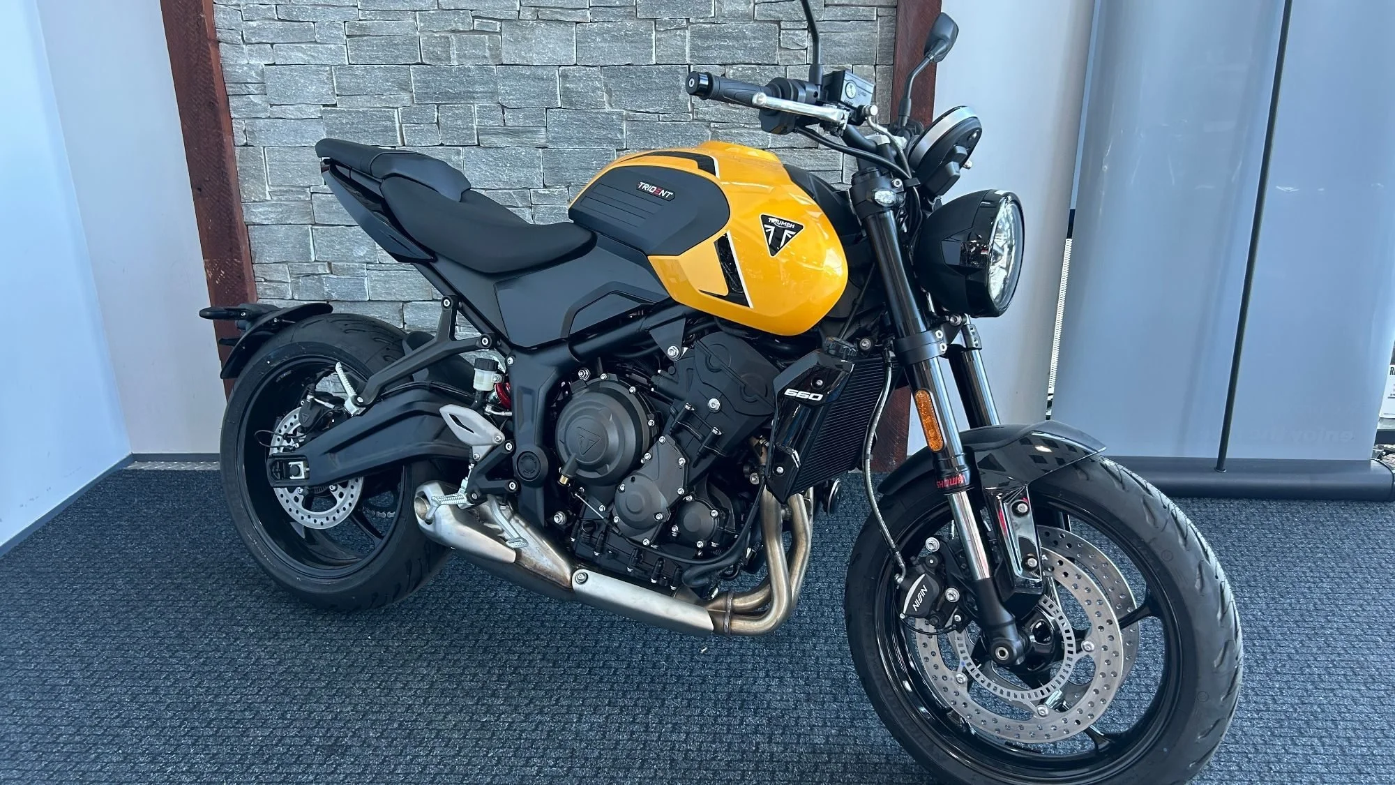 Triumph Trident 660.jpg