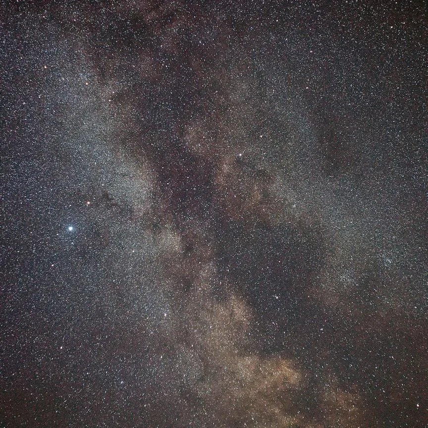 Milky Way |
Camera: Yashica Mat 124 |
Lens: Yashinon 80mm f/3.5 |
Film: Kodak Portra 400 |
Exposure time: 25 min @f/4 |
Location: Zselic, Hungary |
Date: 2021-09-10
