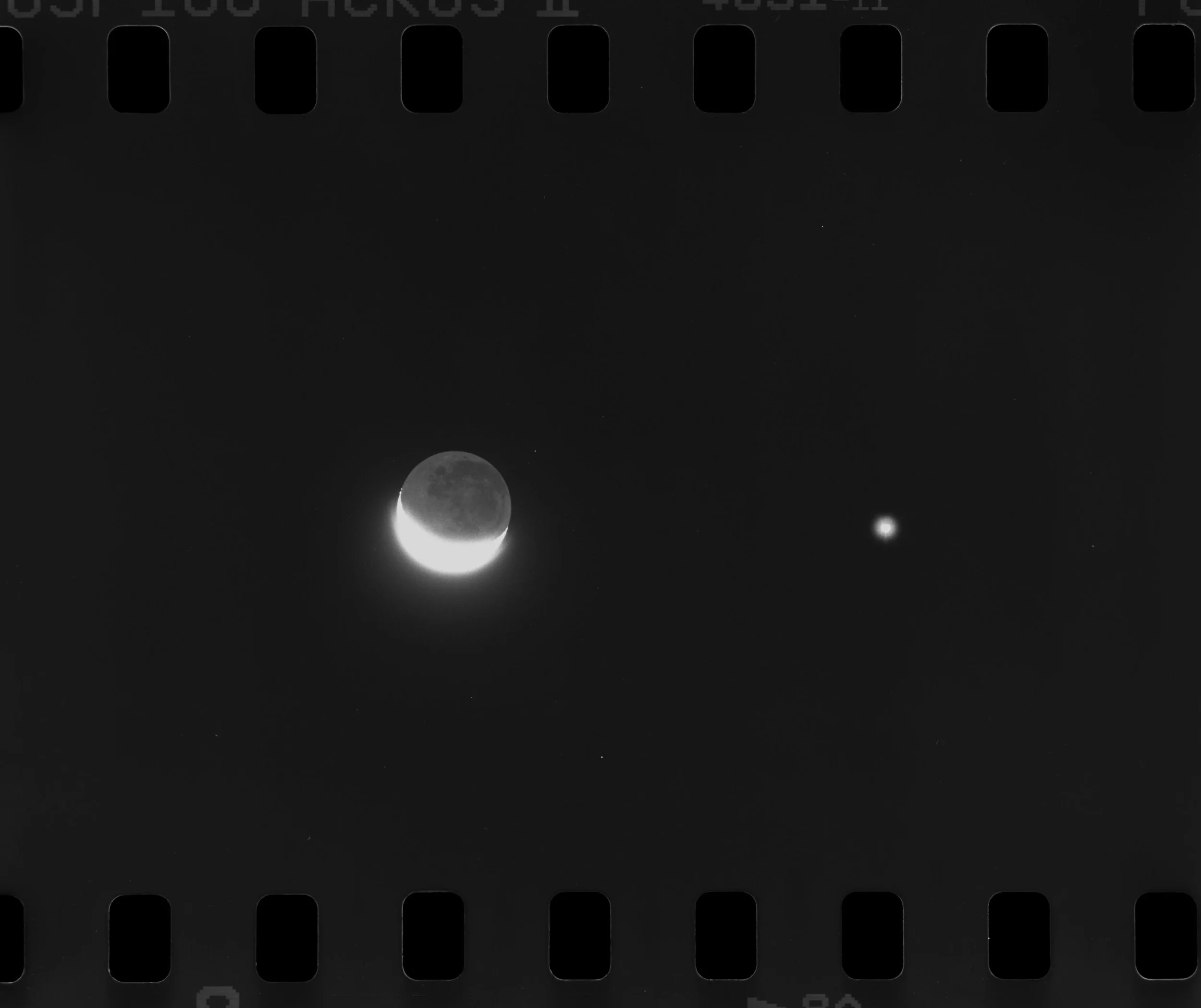 Moon and Venus |
Camera: Mindolta XD 5 |
Telescope: Meade 80/480 Triplet |
Film: Fuji Neopan Acros II |
Exposure time: 7 sec @f/4.8 |
Location: Lovasbereny, Hungary |
Date: 2025-01-03 |