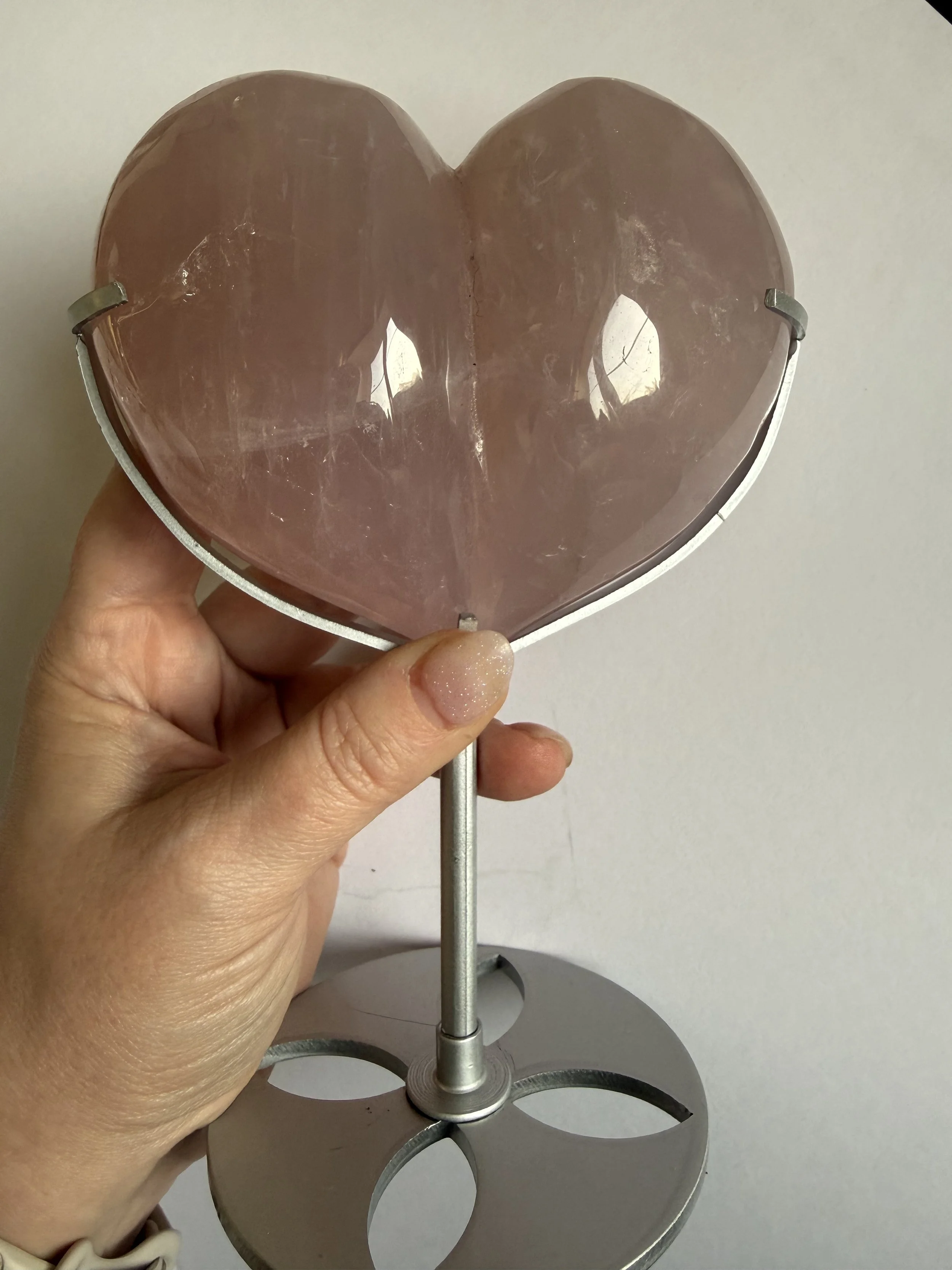 Statement Rose Quartz Heart (Stand Included)