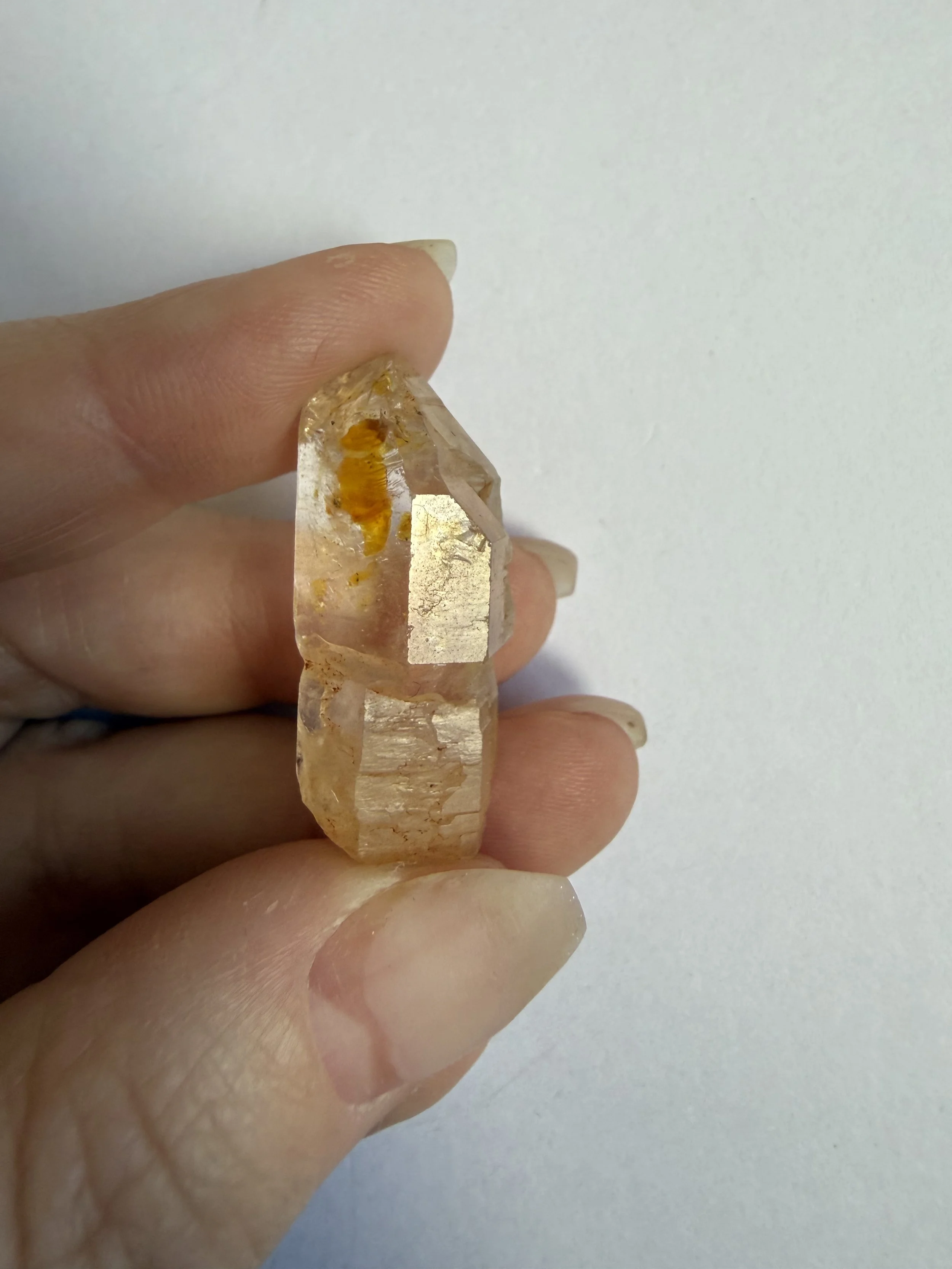 Raw Petroleum Quartz Point