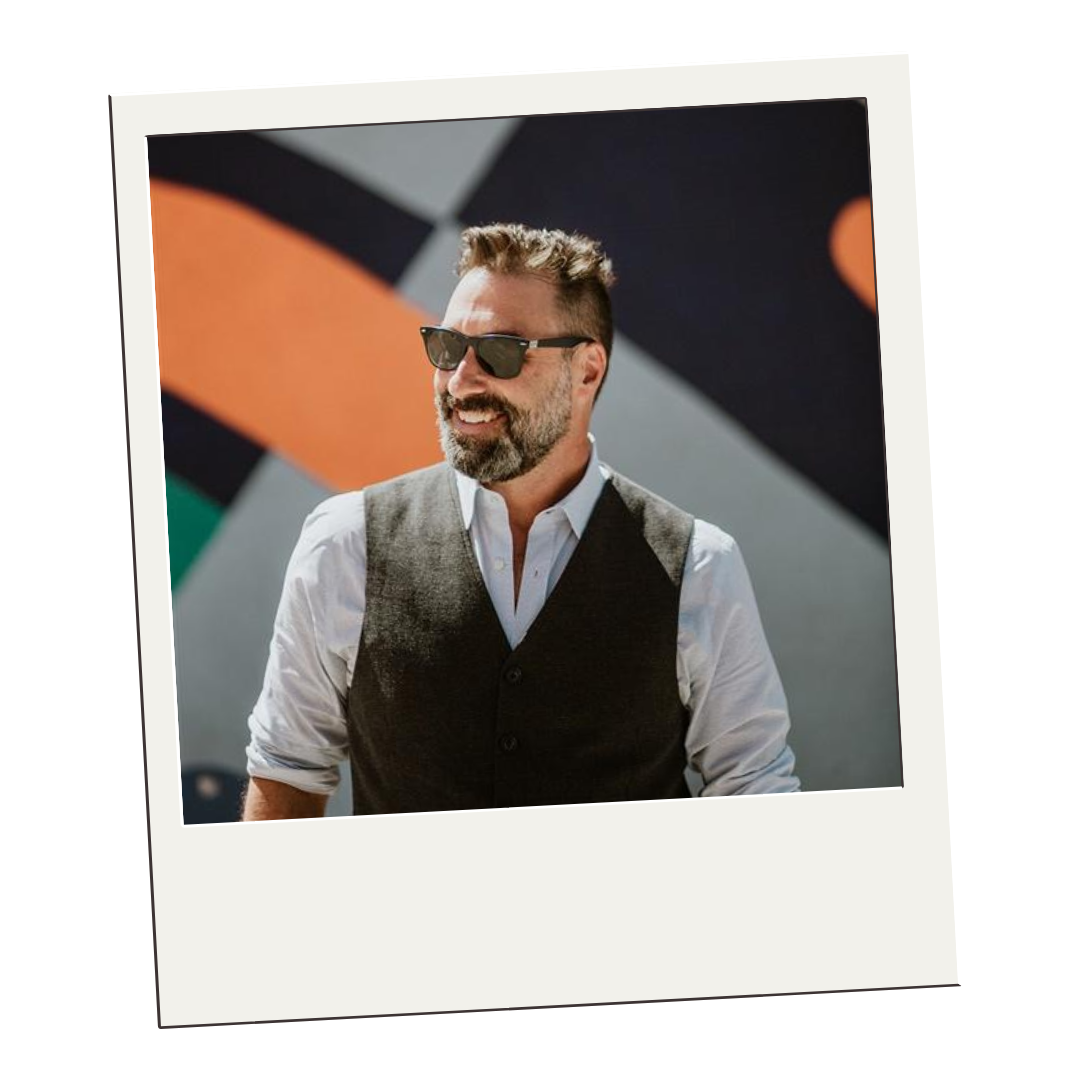 Mitch Younge Frillstyle Luxury Travel Agent.png