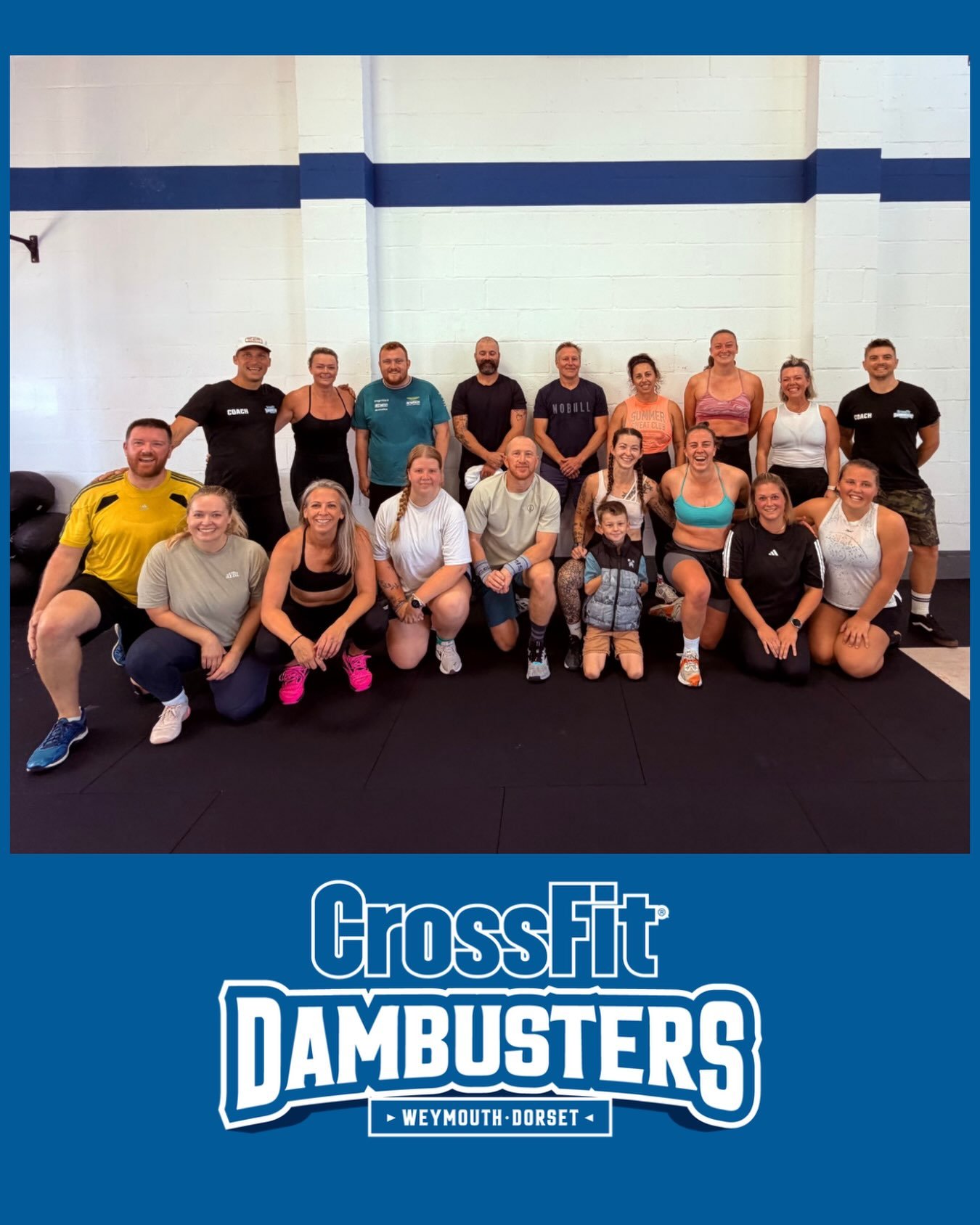 Saturday session ✅ Olympic Weightlifting class first then friends joined in today to find out more and get a taste of what CrossFit and Team CFDB are about!  Workout was simple but effective 🙌🏻
Saturdays done right ☀️ 
#crossfitdambusters #friends 