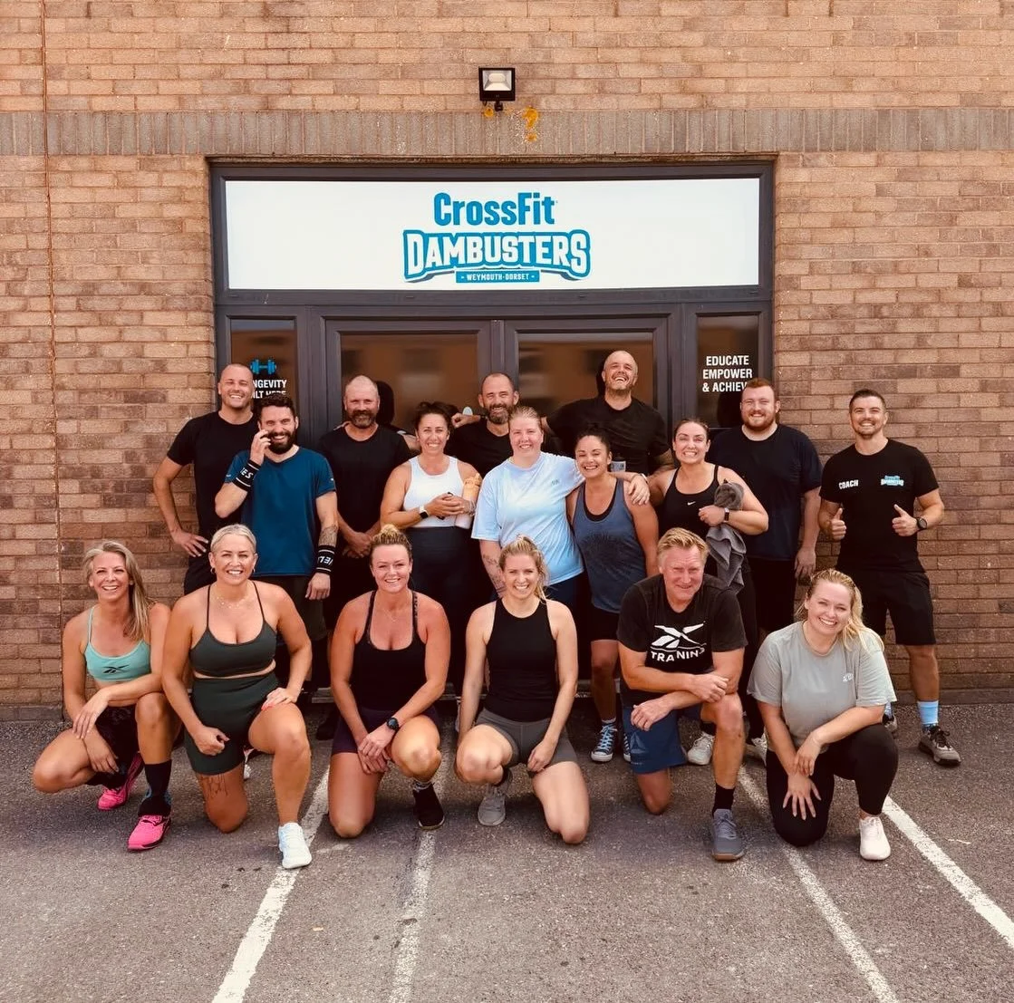 Saturdays at CrossFit DamBusters 💪🏻🤩
Partner workout programmed by Dave this morning. The longer 45 min workout went down a treat today! Lush seeing this box getting busier and busier. Get on down and check us out! 👀 
#crossfitdambusters