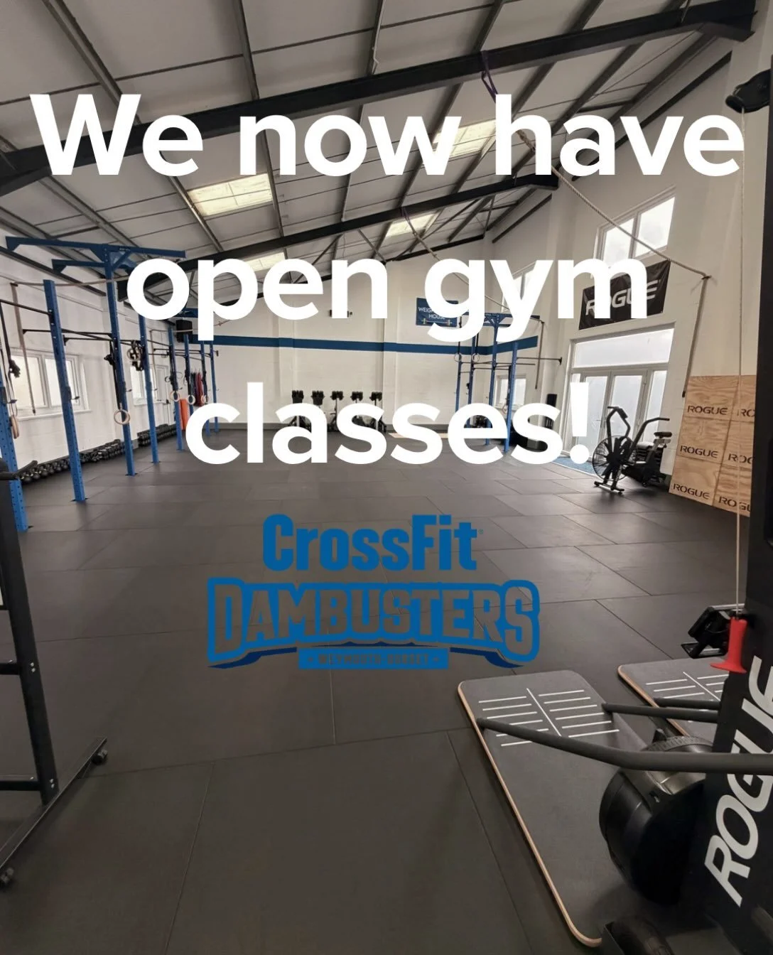 🥳 Good news for our unlimited members here at CFDB! We now have open gym. 🙌🏻
They can come in and work on those tricky skills OR complete the WOD they missed that week OR use it as a chance to build their engine. 
There will always be a coach abou