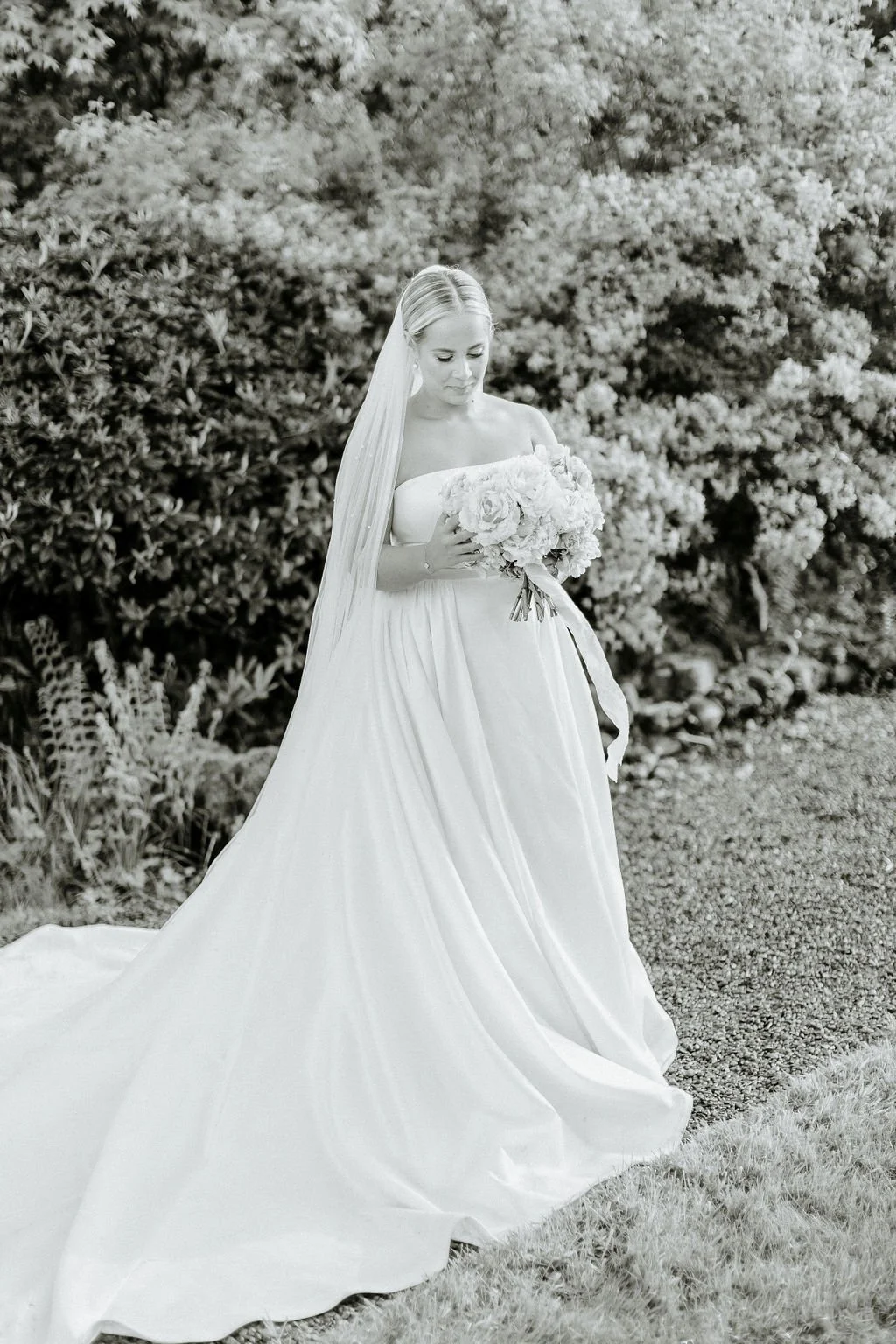 Amy-Lou-Photography-Editorial-Wedding-Photography-Saltmarshe-Hall.jpg
