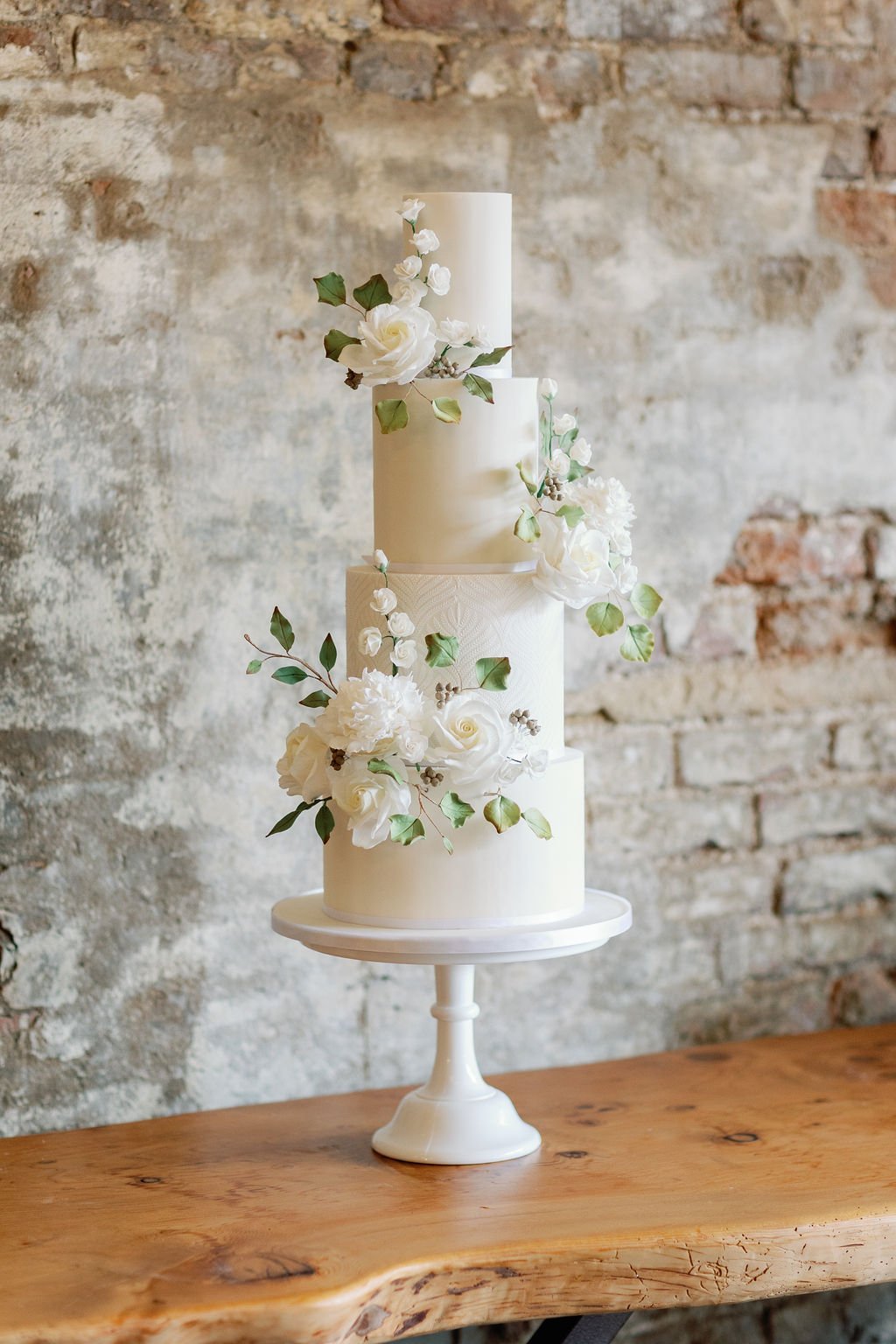 Amy-Lou-Photography-Editorial-Wedding-Photography-Wootton-Hall-North-Lincolnshire-3.jpg