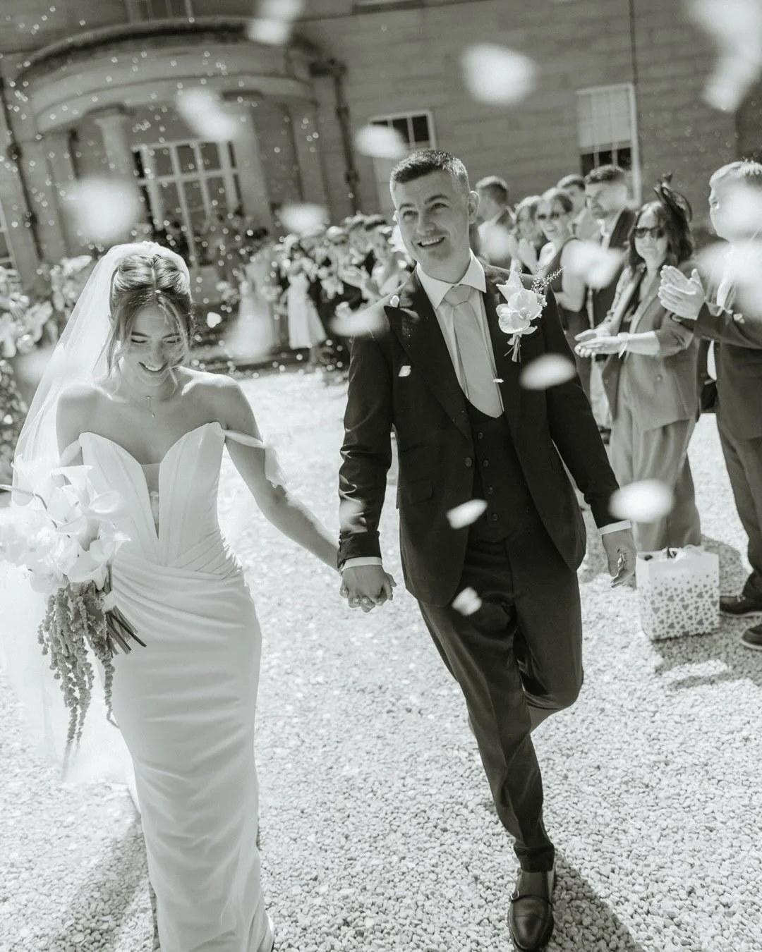 Ellie &amp; Matthew 🤍

My first time at Saltmarshe Hall, and what a gorgeous venue! A little glimpse at a gorgeous summer wedding x

@amylouphotography 
@saltmarshehall 
@ivylaneflorist_ 
@evangelineartistry_ 
Emma Traynor Hair
@hoopsadaisybridal 
@