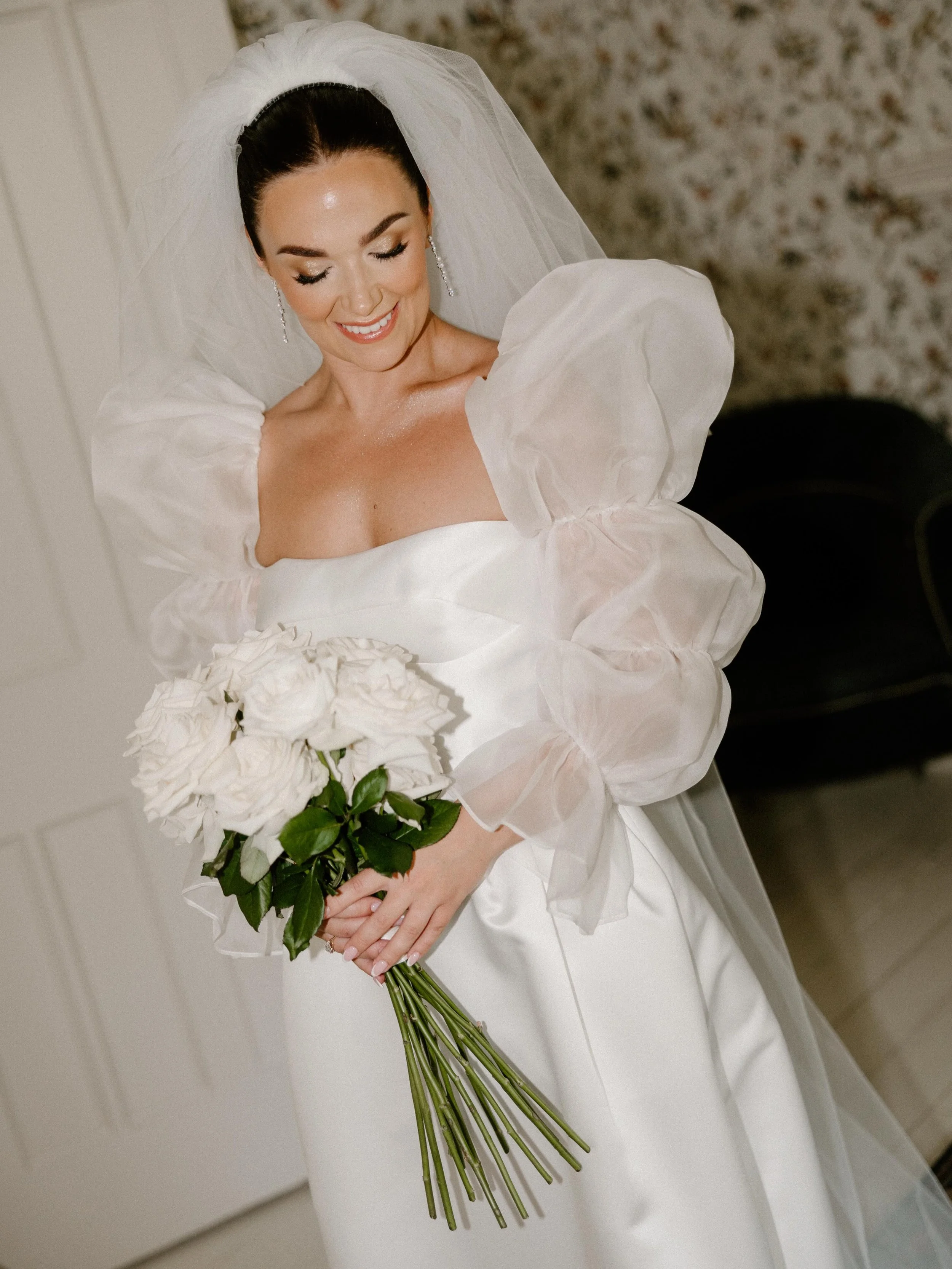 Tamara 🤍

Tamara made sure she was ready a good hour before she needed to head to her ceremony which meant we had a lovely calm (but fun!) portrait session before she walked down the aisle ✨

@amylouphotography 
@ruerosefilms 
@nualamclaughlinmakeup